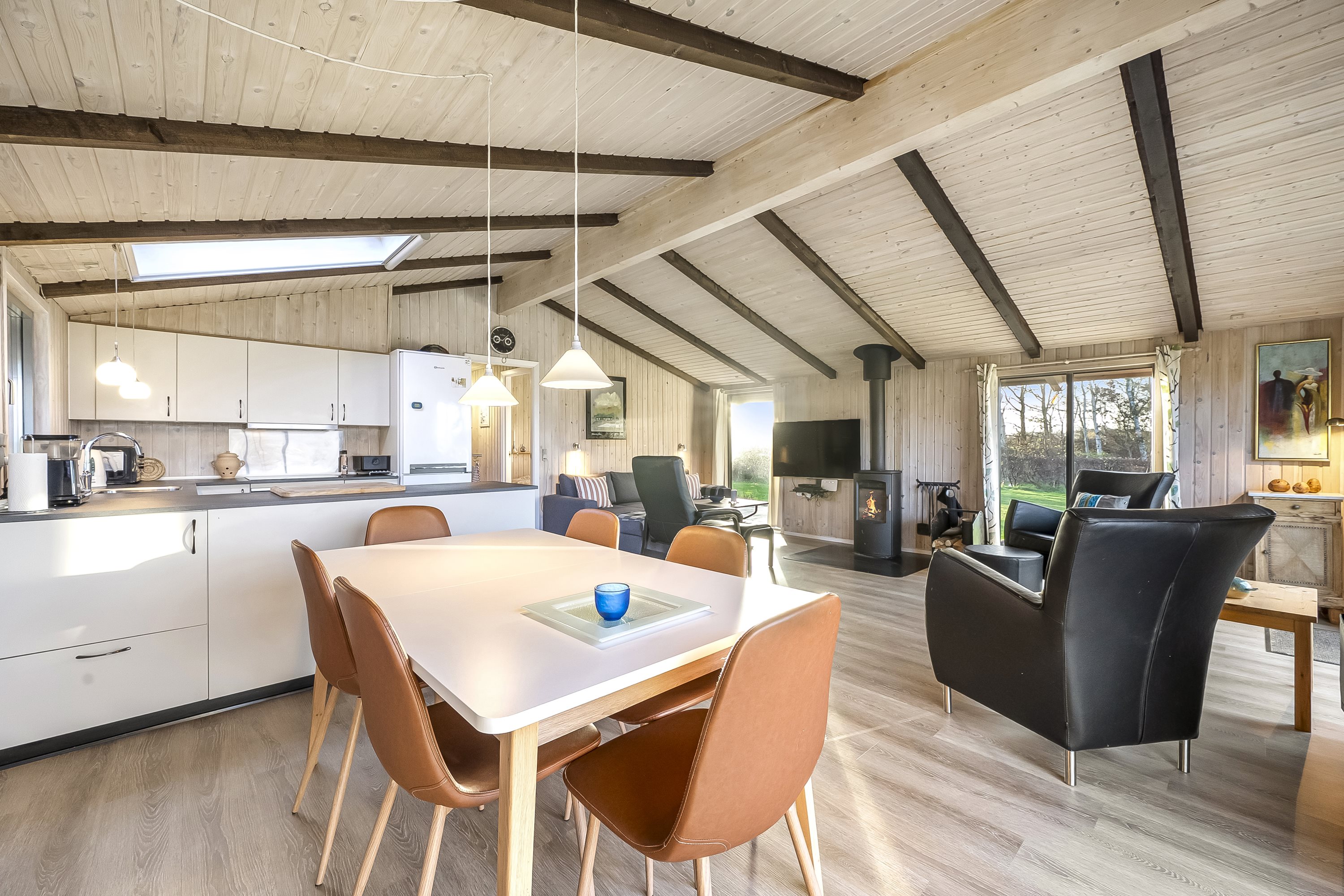 Fremhævet køkken alrum billede i fuldskærmstilstand. Billede af Sivvænget 44, Stauning, 6900 Skjern