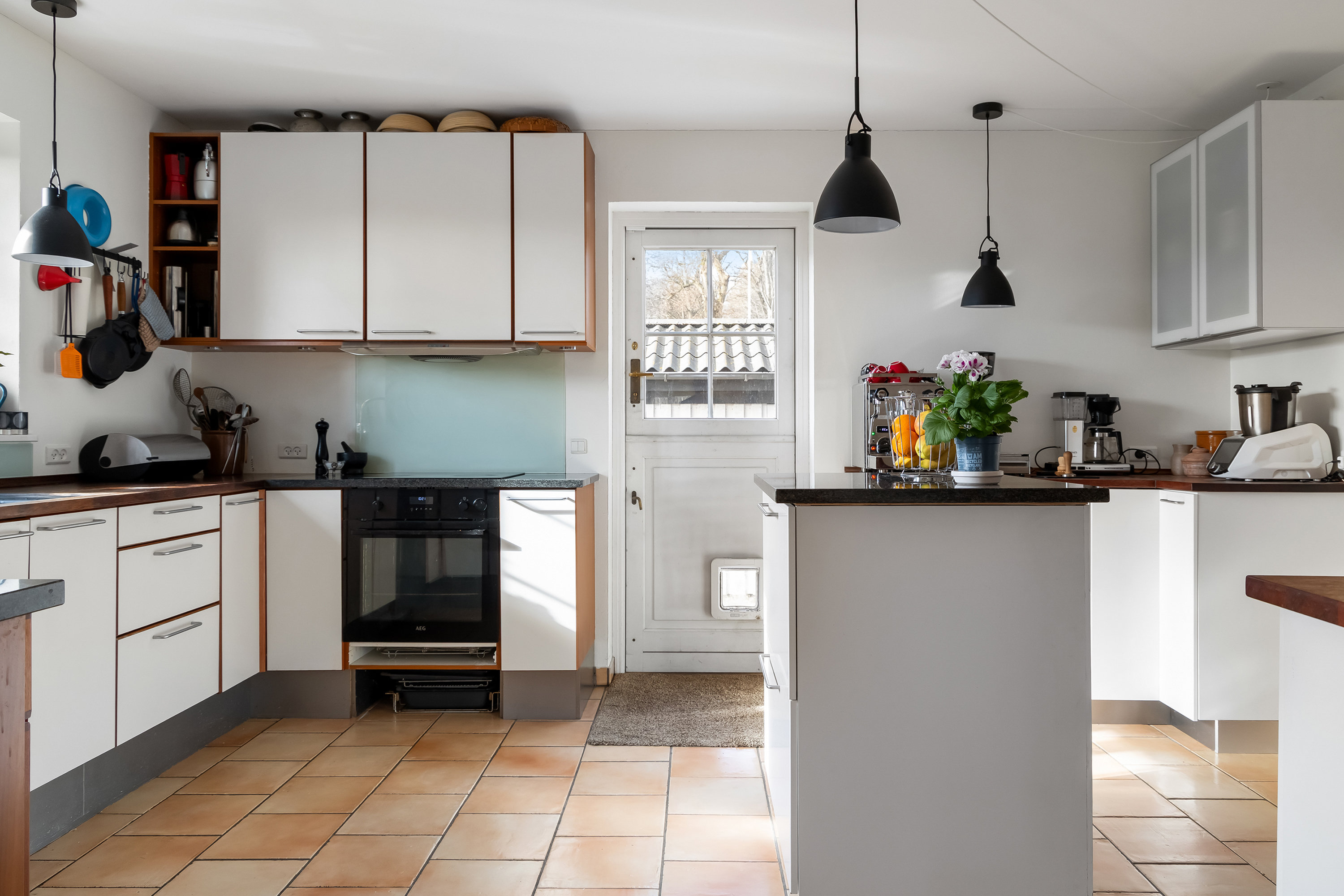 Fremhævet køkken billede i fuldskærmstilstand. Billede af Vænget 13, 3630 Jægerspris