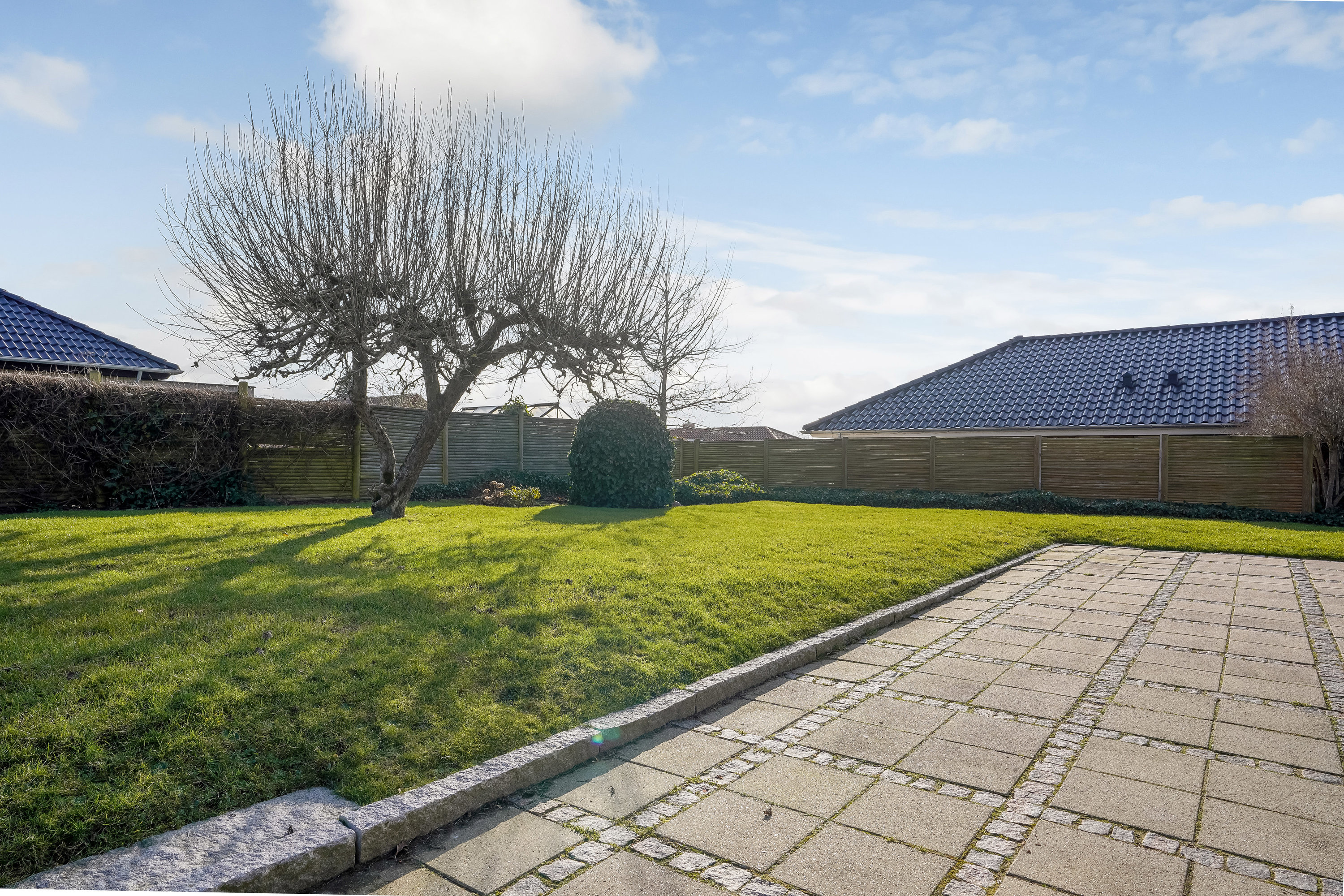 Fremhævet have billede i fuldskærmstilstand. Billede af Rypebakken 15, Snestrup, 5210 Odense NV