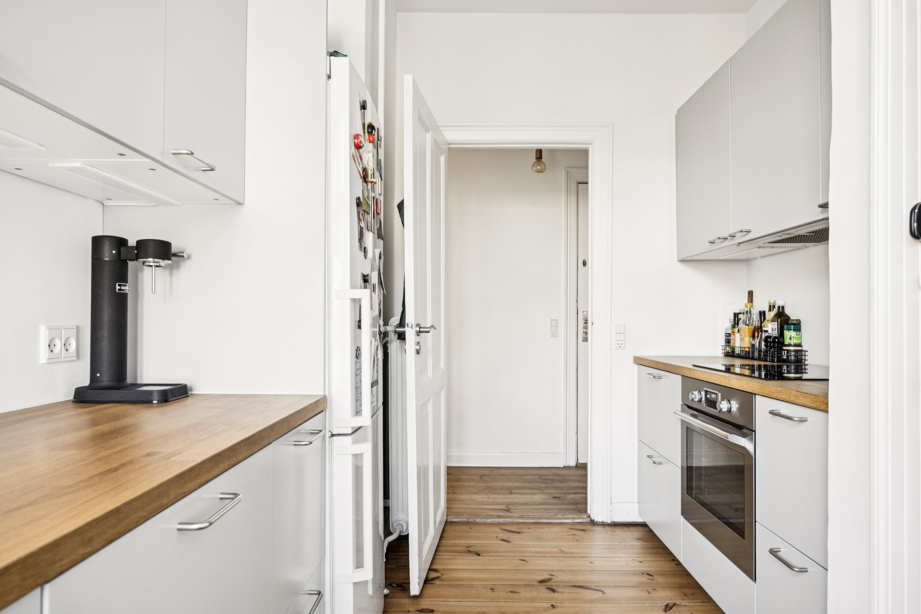 Fremhævet køkken billede i fuldskærmstilstand. Billede af Hollændervej 18, 1. th., 1855 Frederiksberg C