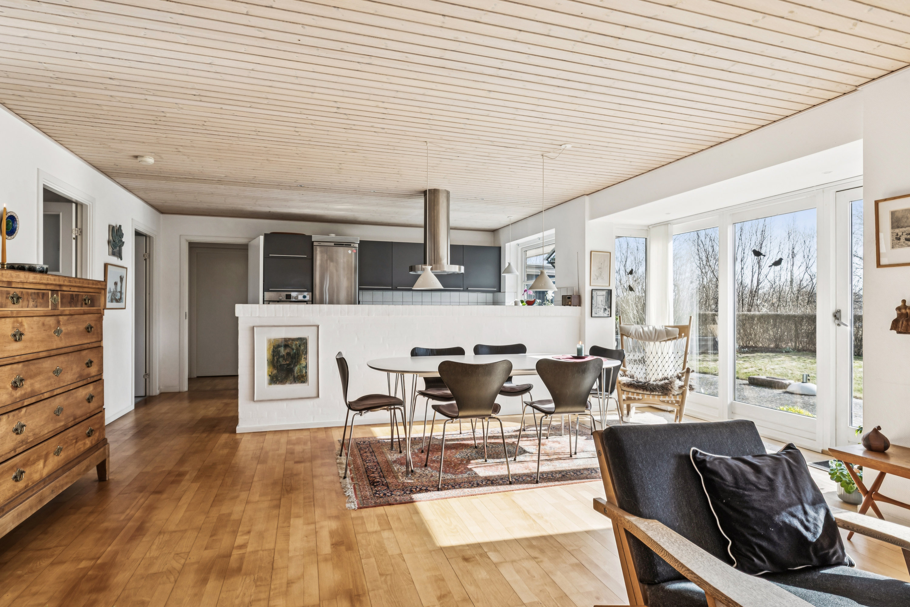 Fremhævet stue billede i fuldskærmstilstand. Billede af Salvievej 19, Kraghave, 2630 Taastrup