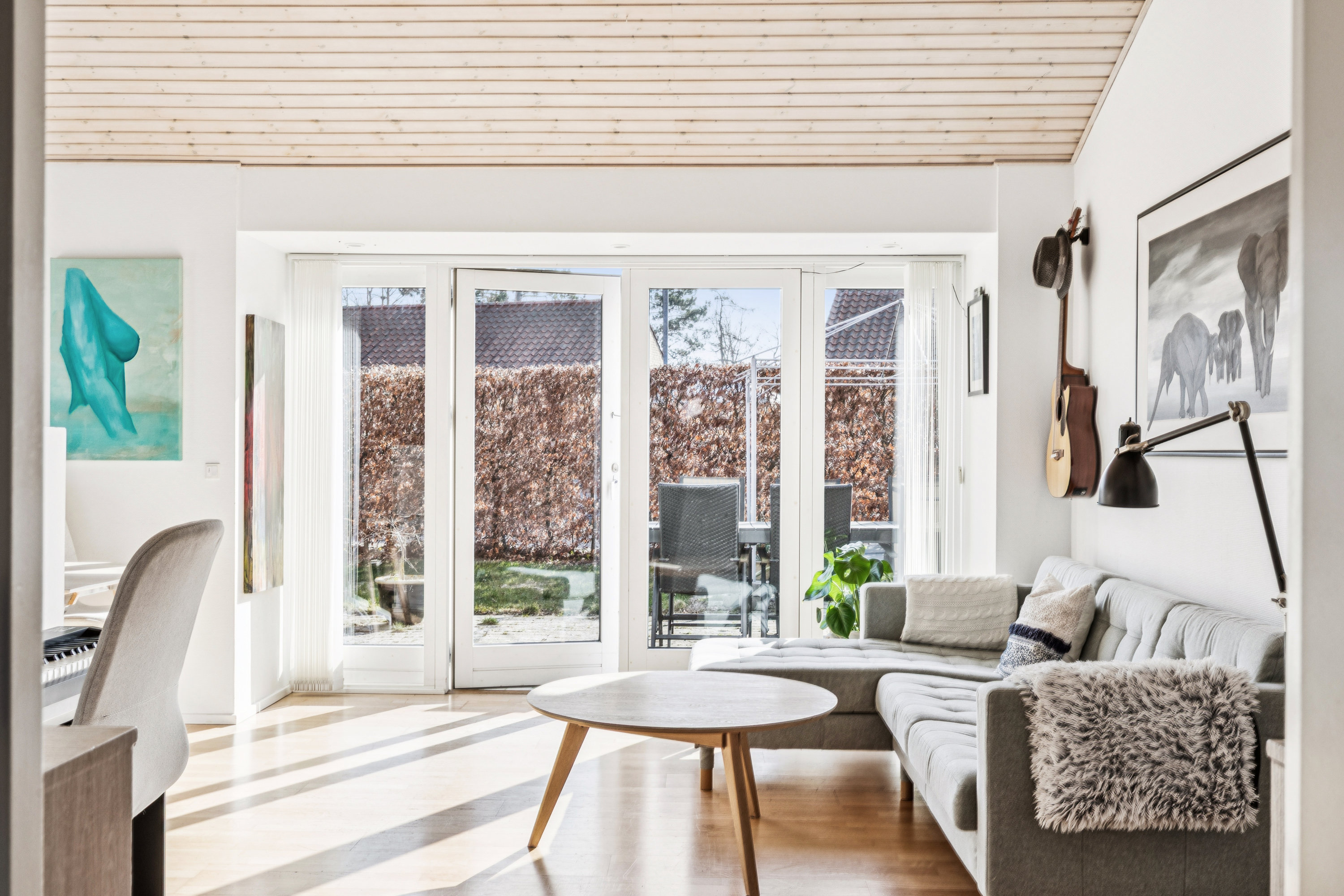 Fremhævet stue billede i fuldskærmstilstand. Billede af Merlegårds Vænge 53, 2635 Ishøj