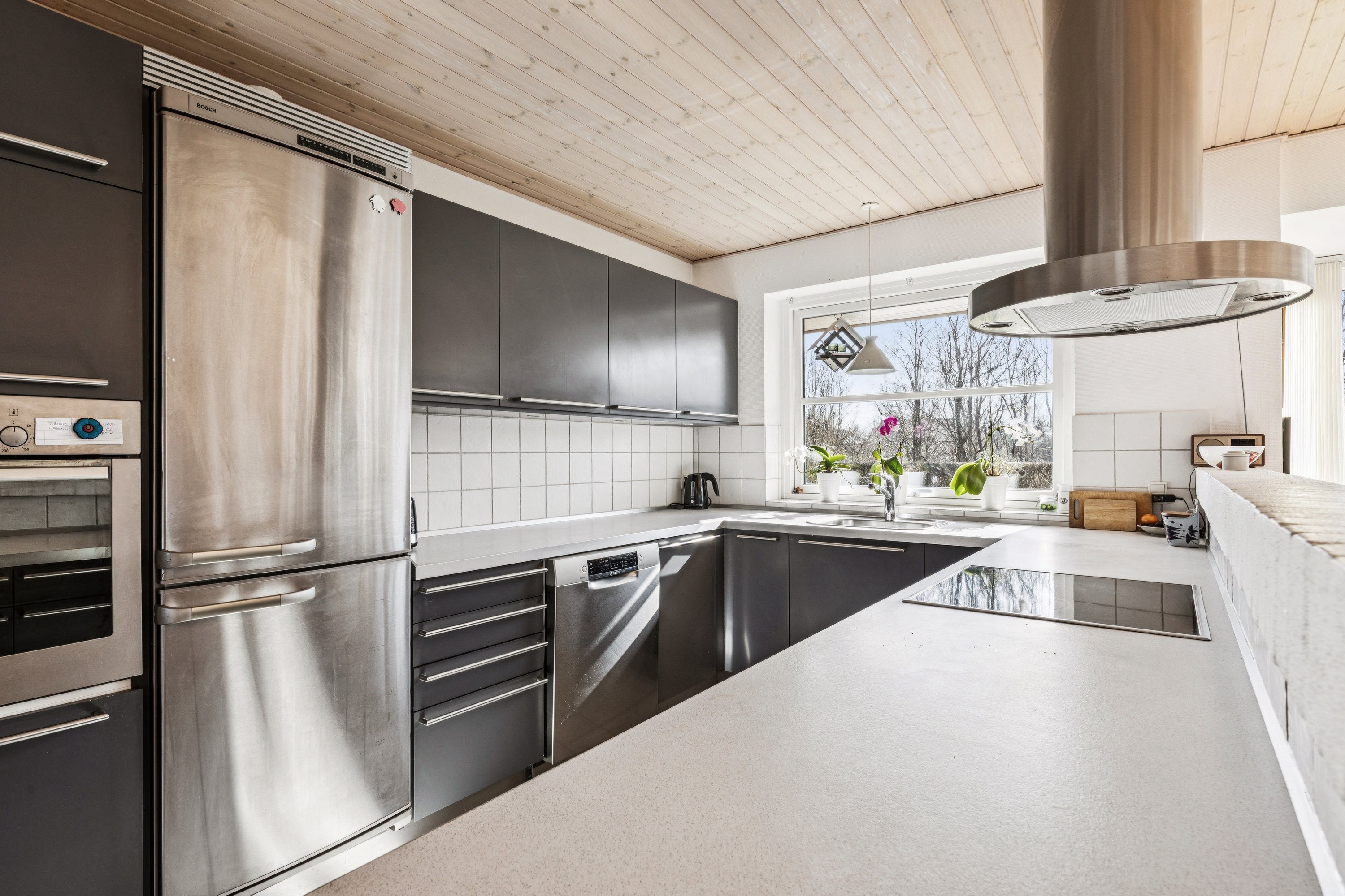 Fremhævet køkken billede i fuldskærmstilstand. Billede af Salvievej 19, Kraghave, 2630 Taastrup