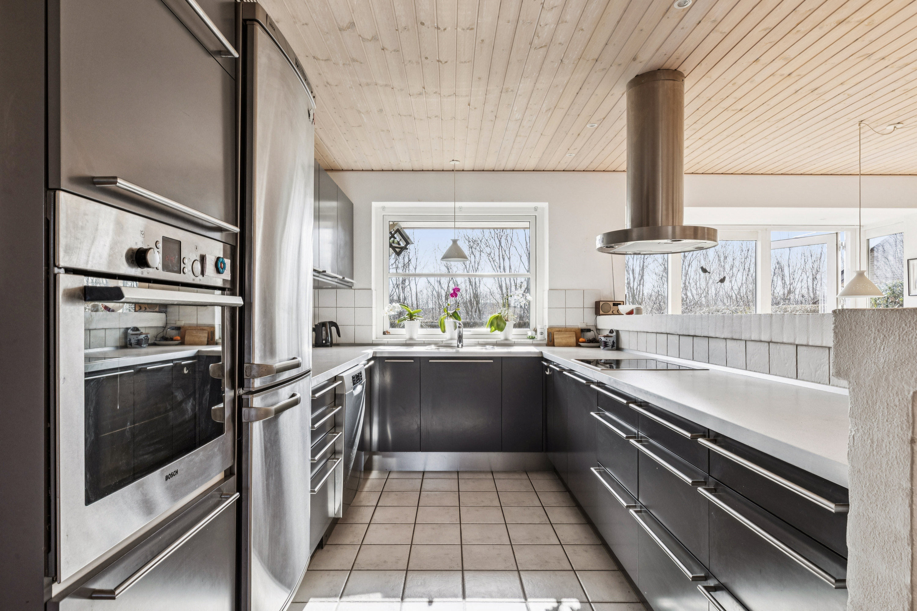 Fremhævet køkken billede i fuldskærmstilstand. Billede af Salvievej 19, Kraghave, 2630 Taastrup