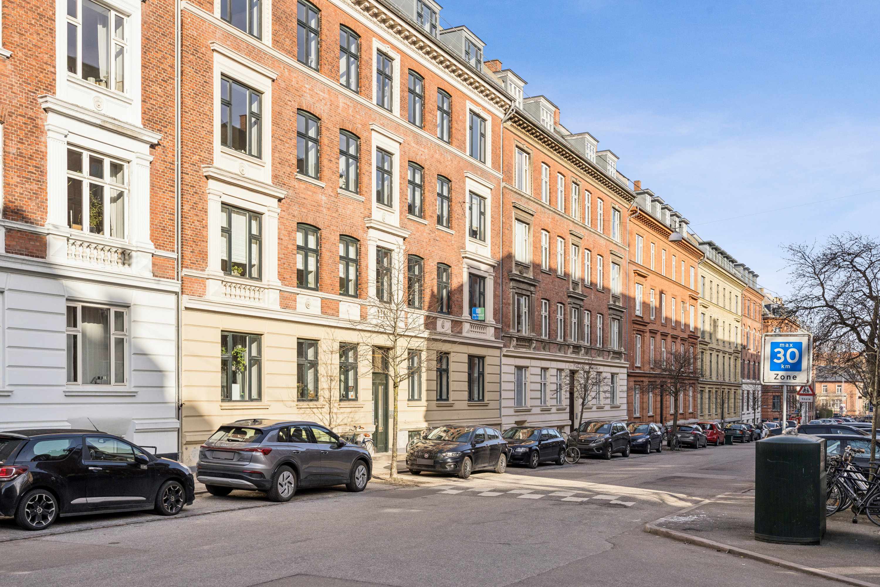 Fremhævet facade billede i fuldskærmstilstand. Billede af Hollændervej 18, 1. th., 1855 Frederiksberg C