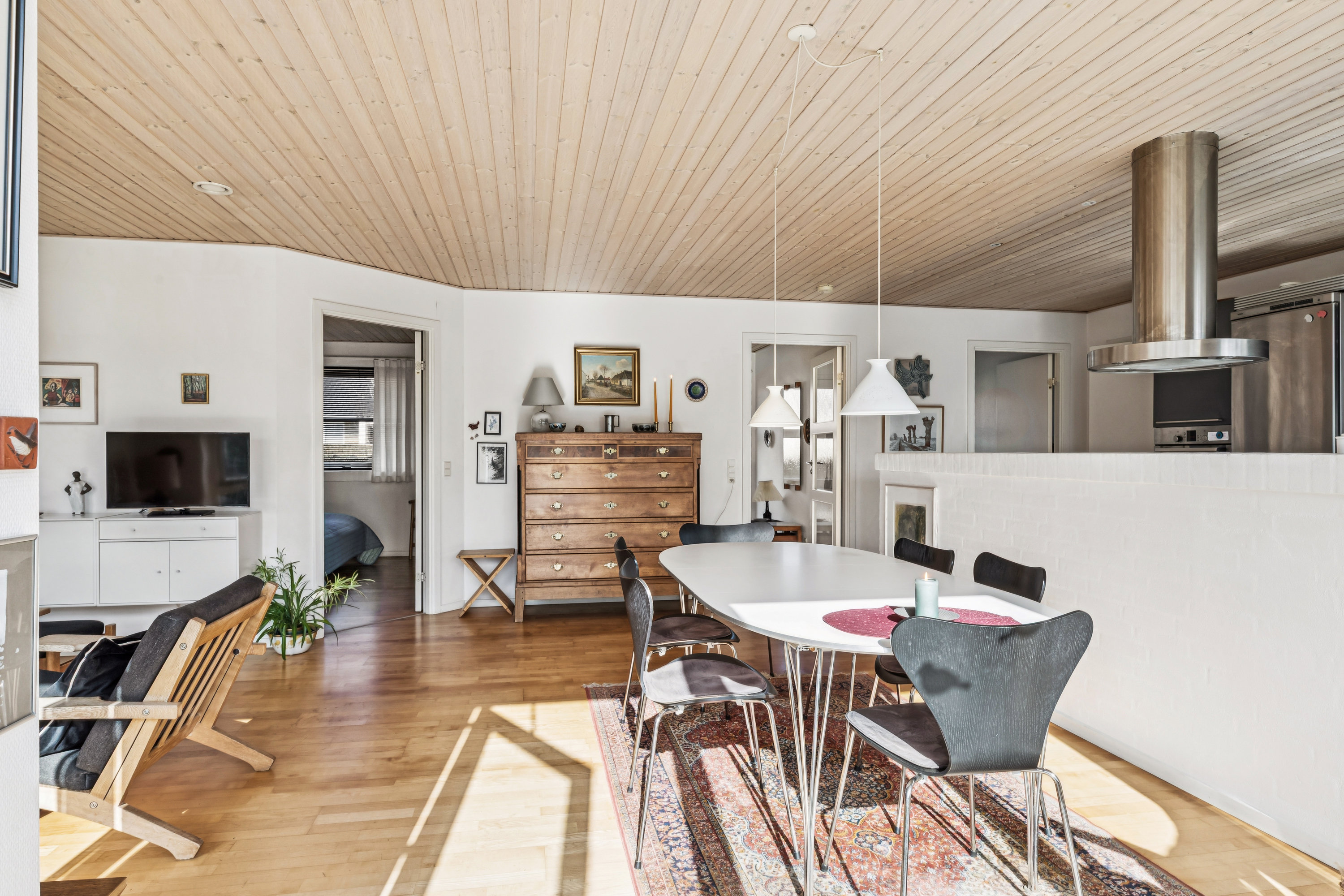 Fremhævet stue billede i fuldskærmstilstand. Billede af Salvievej 19, Kraghave, 2630 Taastrup