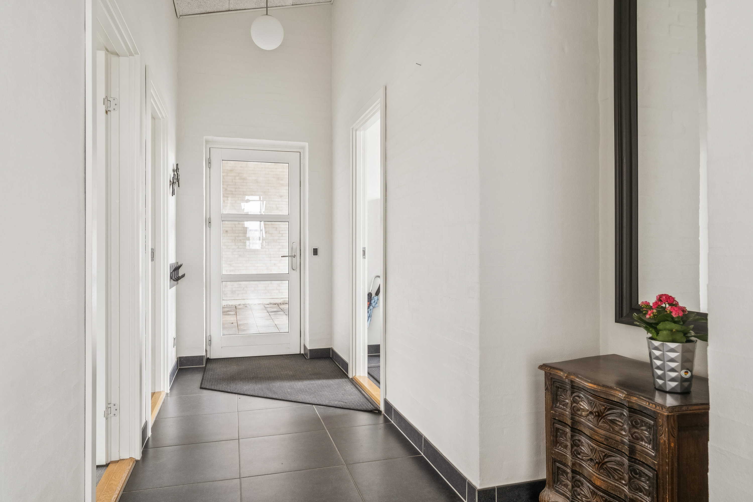 Fremhævet entré billede i fuldskærmstilstand. Billede af Haresvinget 14, 8850 Bjerringbro