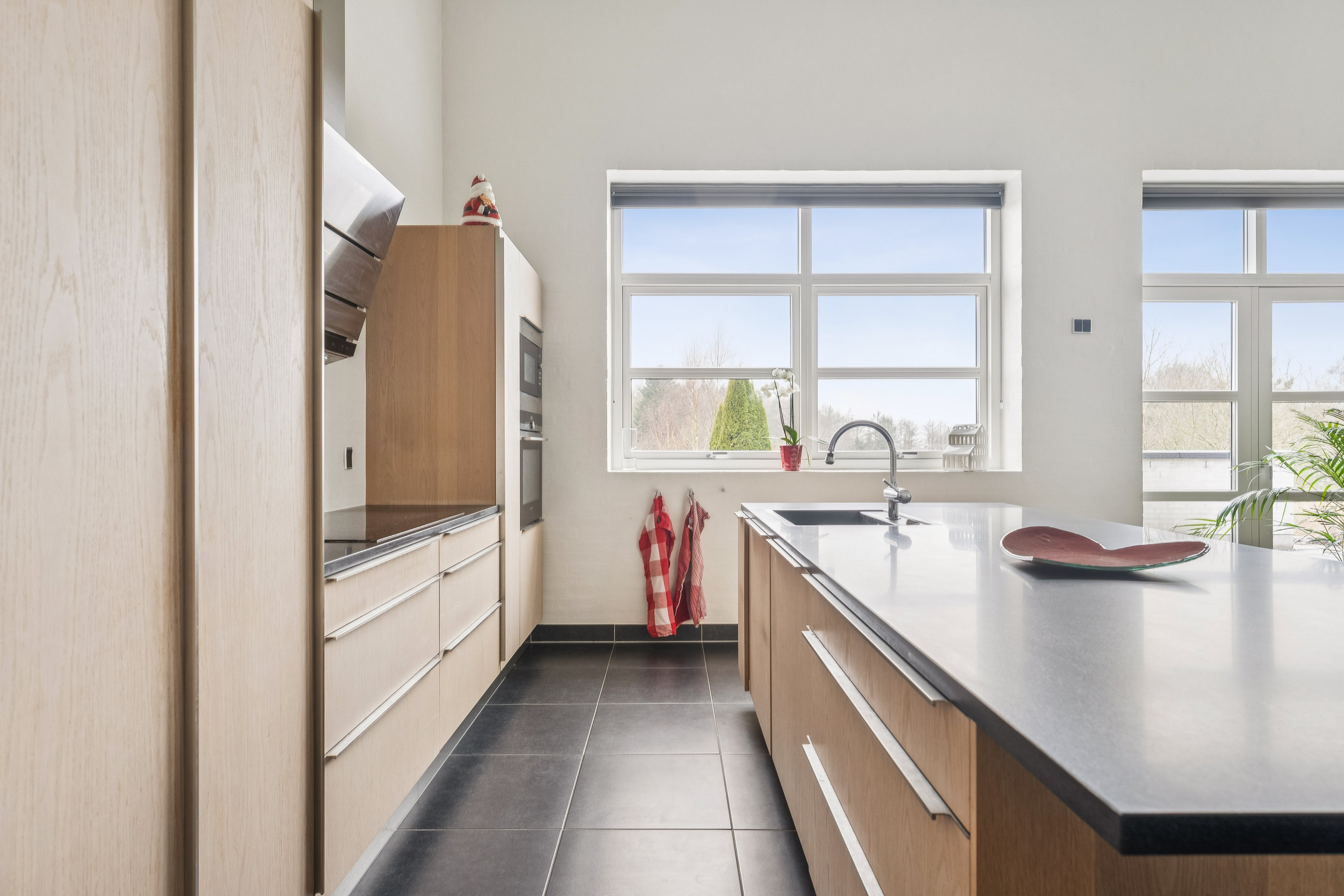 Fremhævet køkken billede i fuldskærmstilstand. Billede af Haresvinget 14, 8850 Bjerringbro