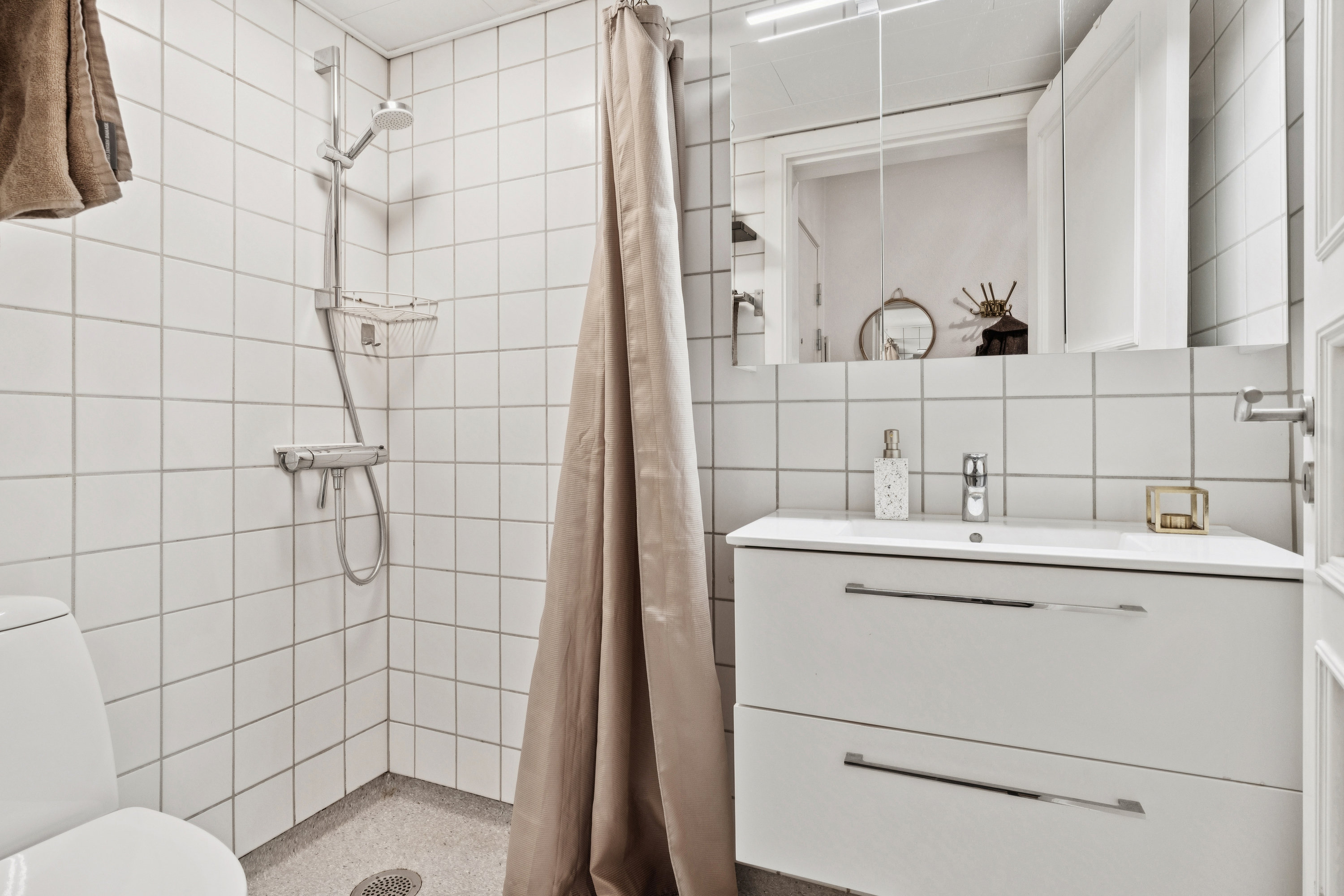 Fremhævet badeværelse billede i fuldskærmstilstand. Billede af Rosenlundsgade 10, st.. th., 9000 Aalborg