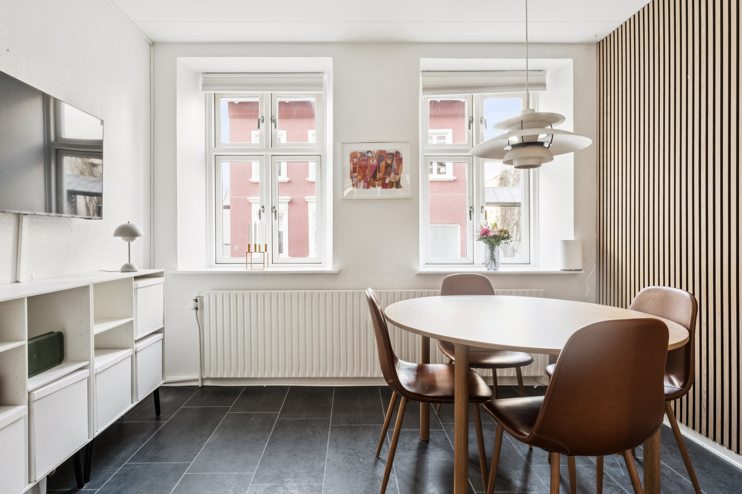 Fremhævet stue billede i fuldskærmstilstand. Billede af Rosenlundsgade 10, st.. th., 9000 Aalborg