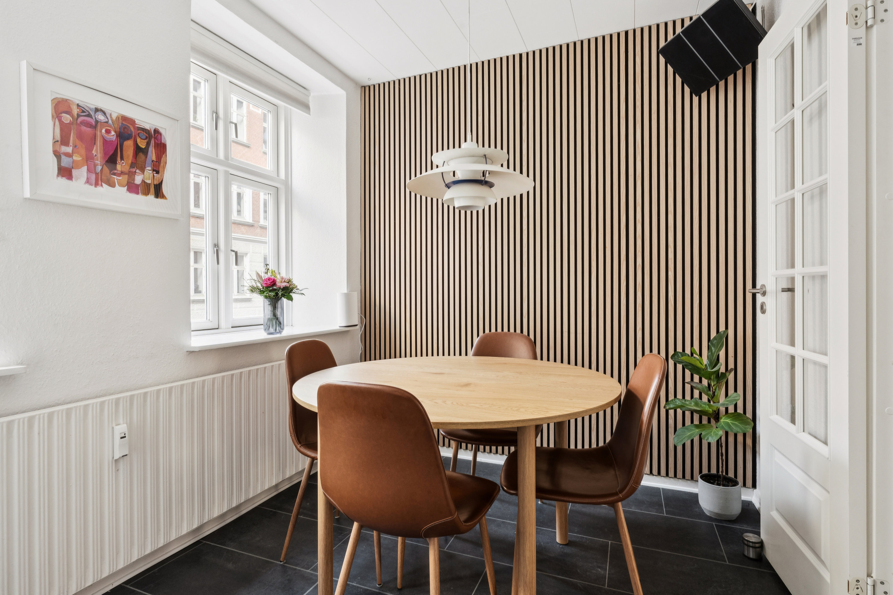 Fremhævet spisestue billede i fuldskærmstilstand. Billede af Rosenlundsgade 10, st.. th., 9000 Aalborg