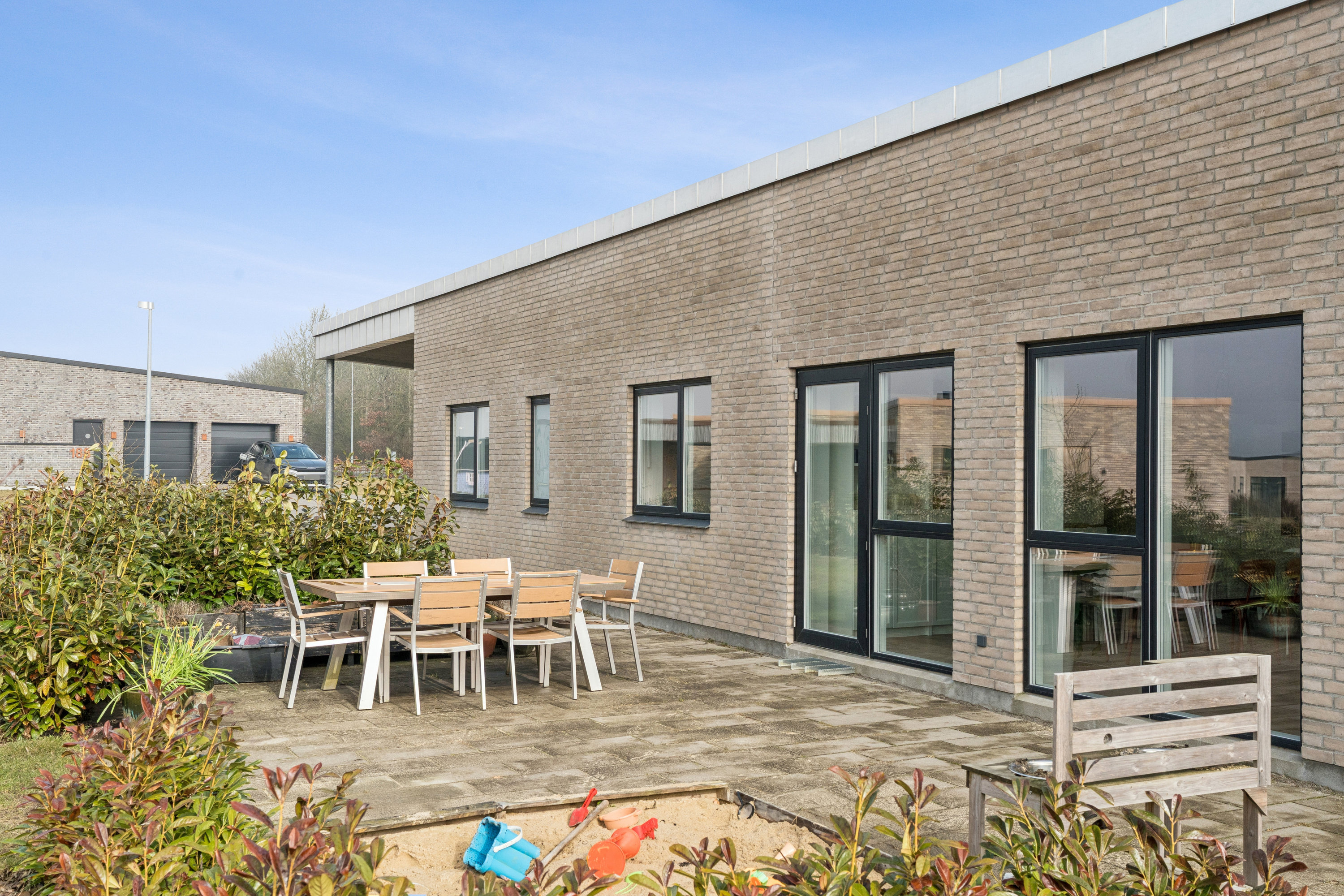 Fremhævet terrasse billede i fuldskærmstilstand. Billede af Høje Støvring 210, 9530 Støvring