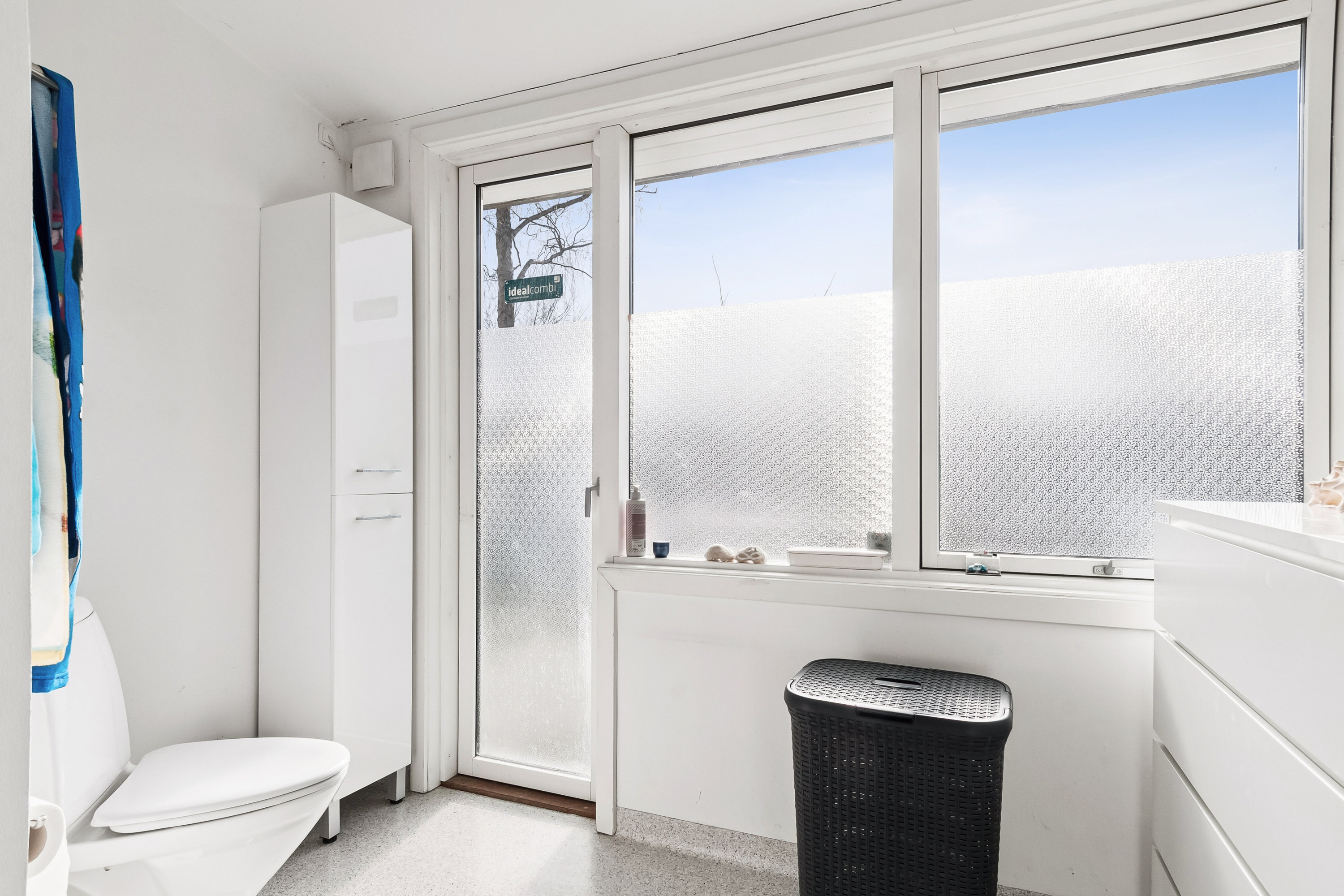 Fremhævet badeværelse billede i fuldskærmstilstand. Billede af Kongelundsvej 652, 2791 Dragør