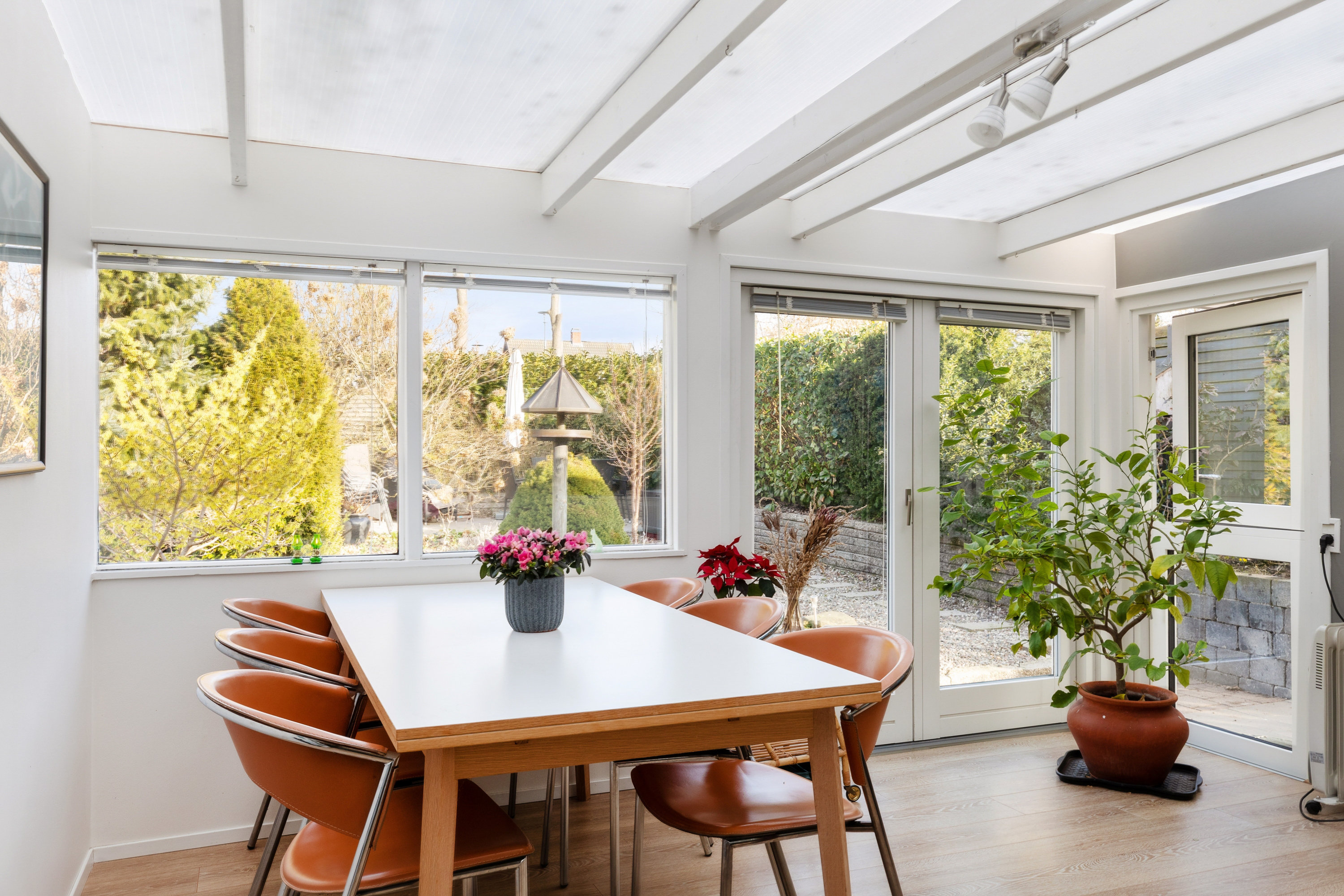 Fremhævet stue billede i fuldskærmstilstand. Billede af Stationsvej 9, 2640 Hedehusene