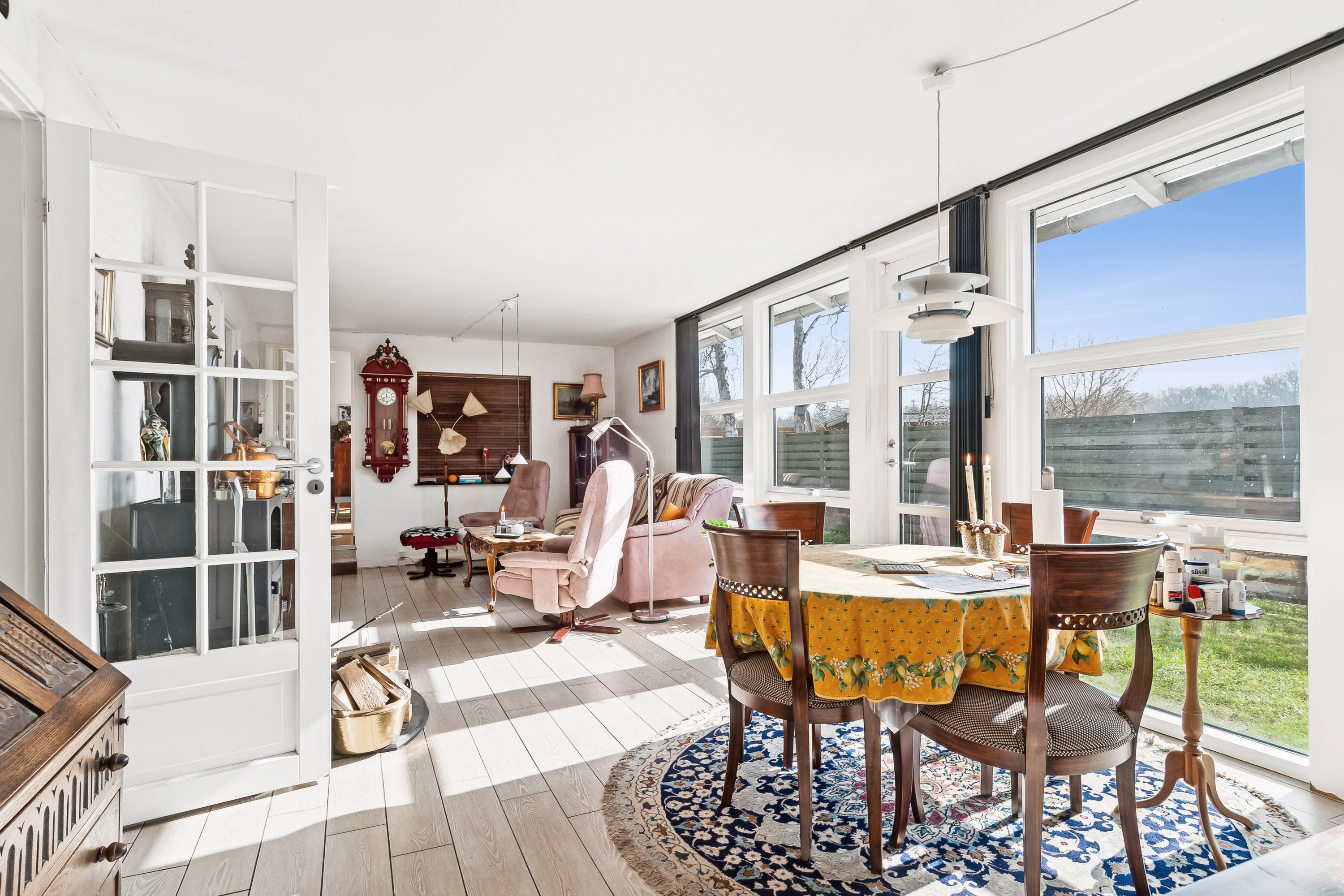 Fremhævet stue billede i fuldskærmstilstand. Billede af Kongelundsvej 652, 2791 Dragør