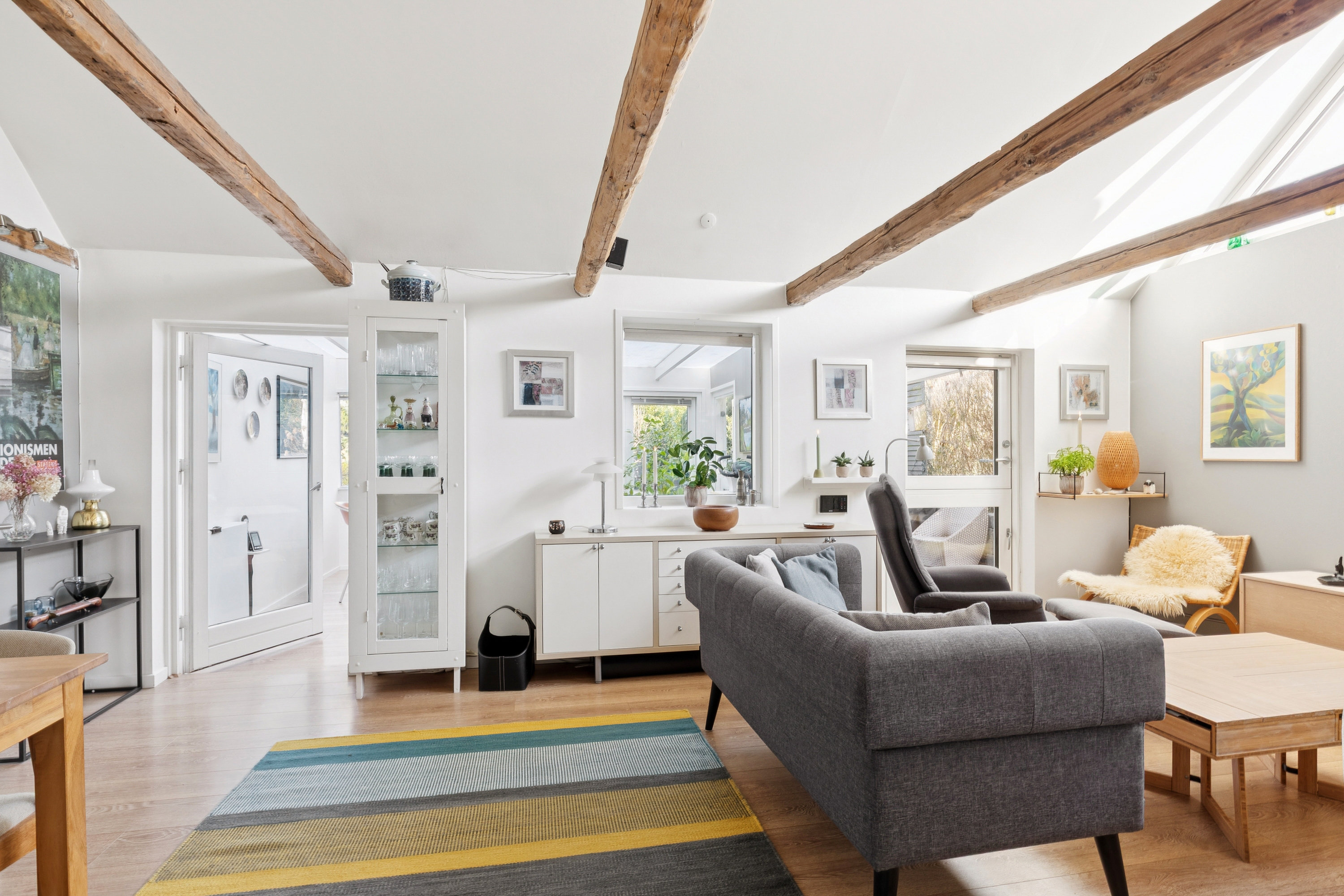 Fremhævet stue billede i fuldskærmstilstand. Billede af Stationsvej 9, 2640 Hedehusene