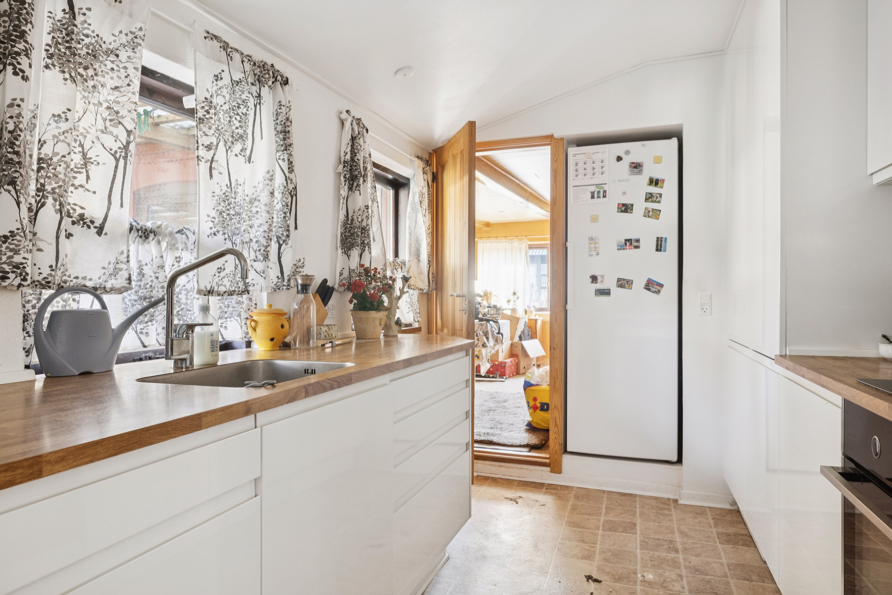 Fremhævet køkken billede i fuldskærmstilstand. Billede af Klaregade 27, Gummerup, 5620 Glamsbjerg