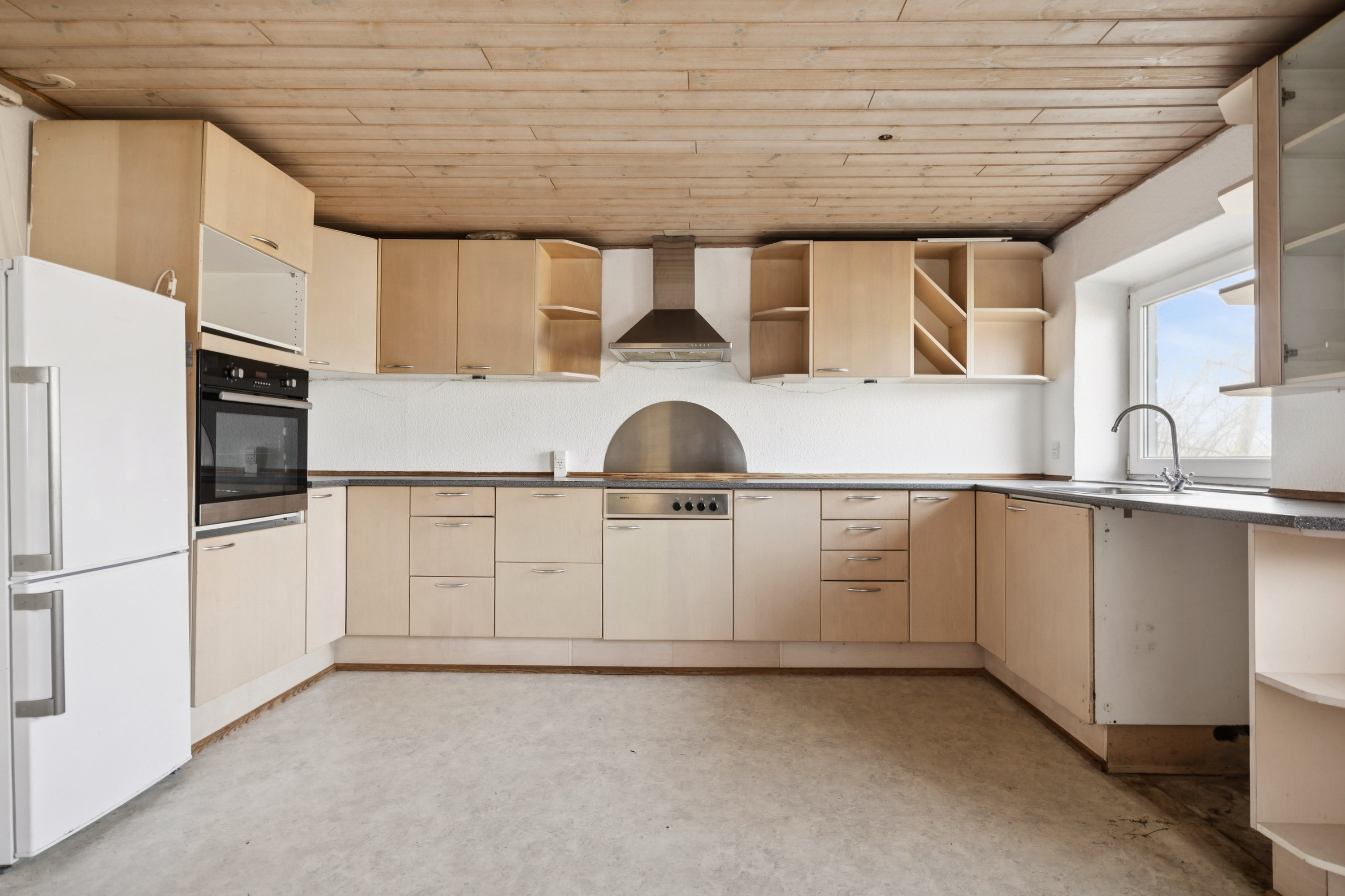 Fremhævet køkken billede i fuldskærmstilstand. Billede af Vestergade 92, 9320 Hjallerup