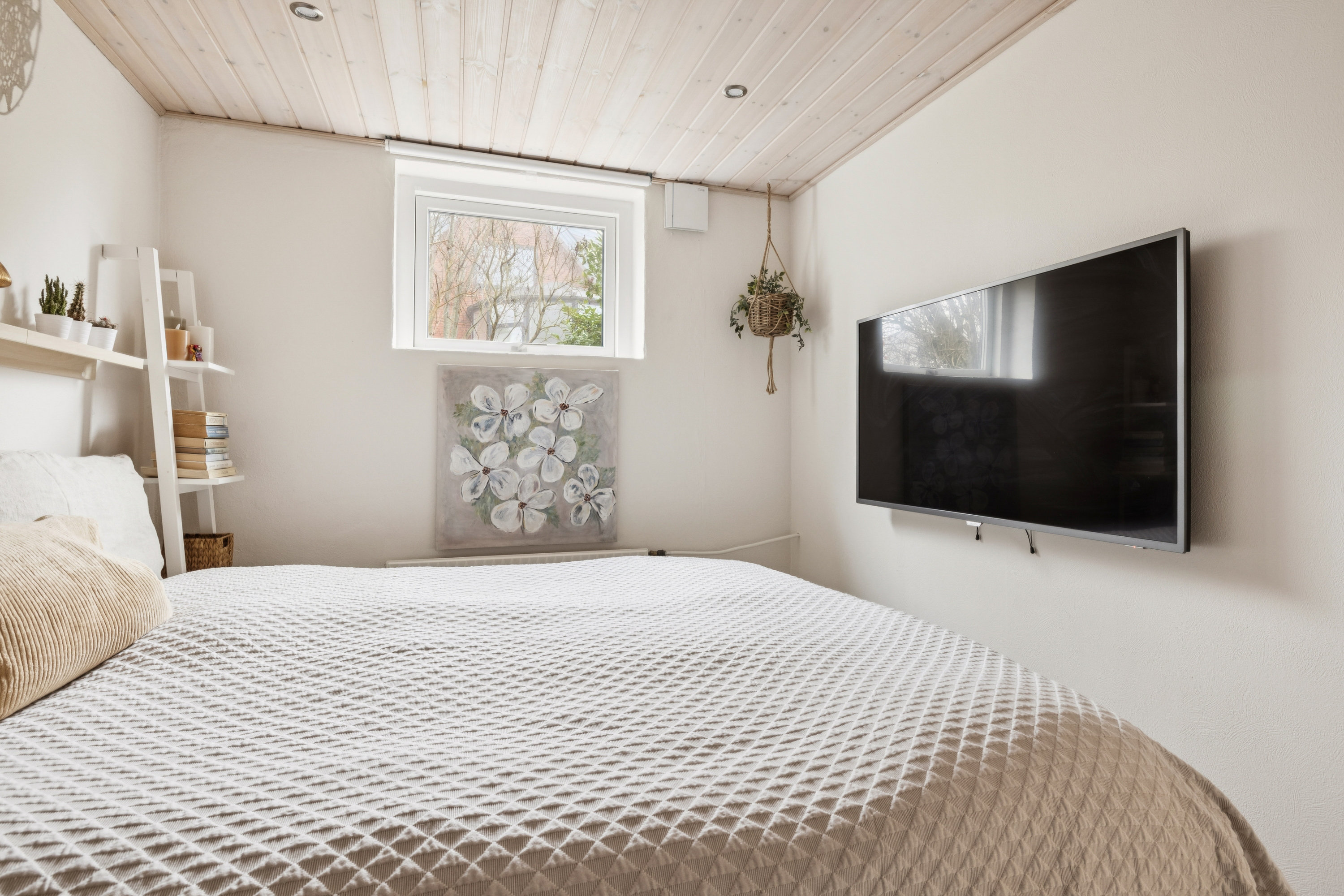 Fremhævet værelse billede i fuldskærmstilstand. Billede af Grenåvej 728, kld.. c., 8541 Skødstrup