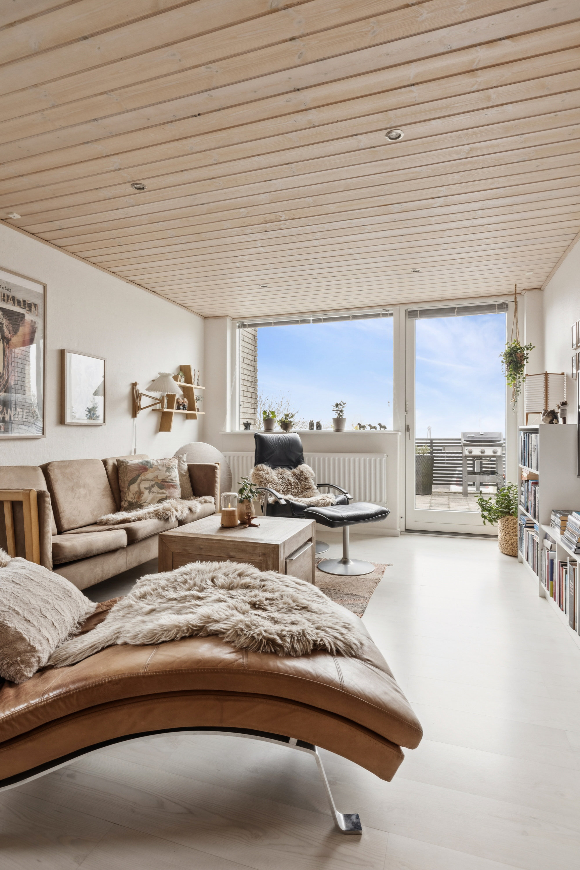 Fremhævet stue billede i fuldskærmstilstand. Billede af Grenåvej 728, kld.. c., 8541 Skødstrup