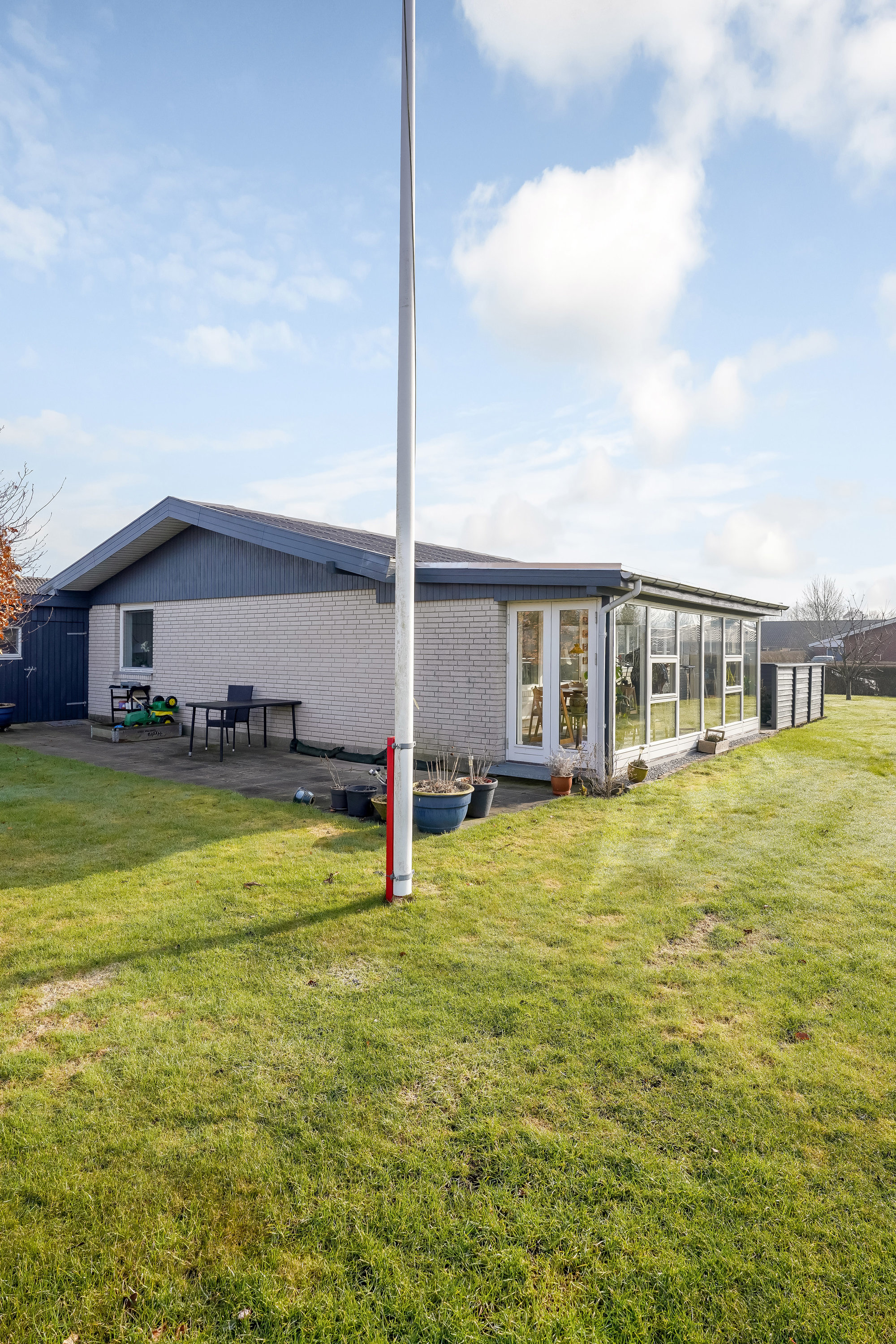 Fremhævet ejendommen billede i fuldskærmstilstand. Billede af Åparken 11, 7171 Uldum