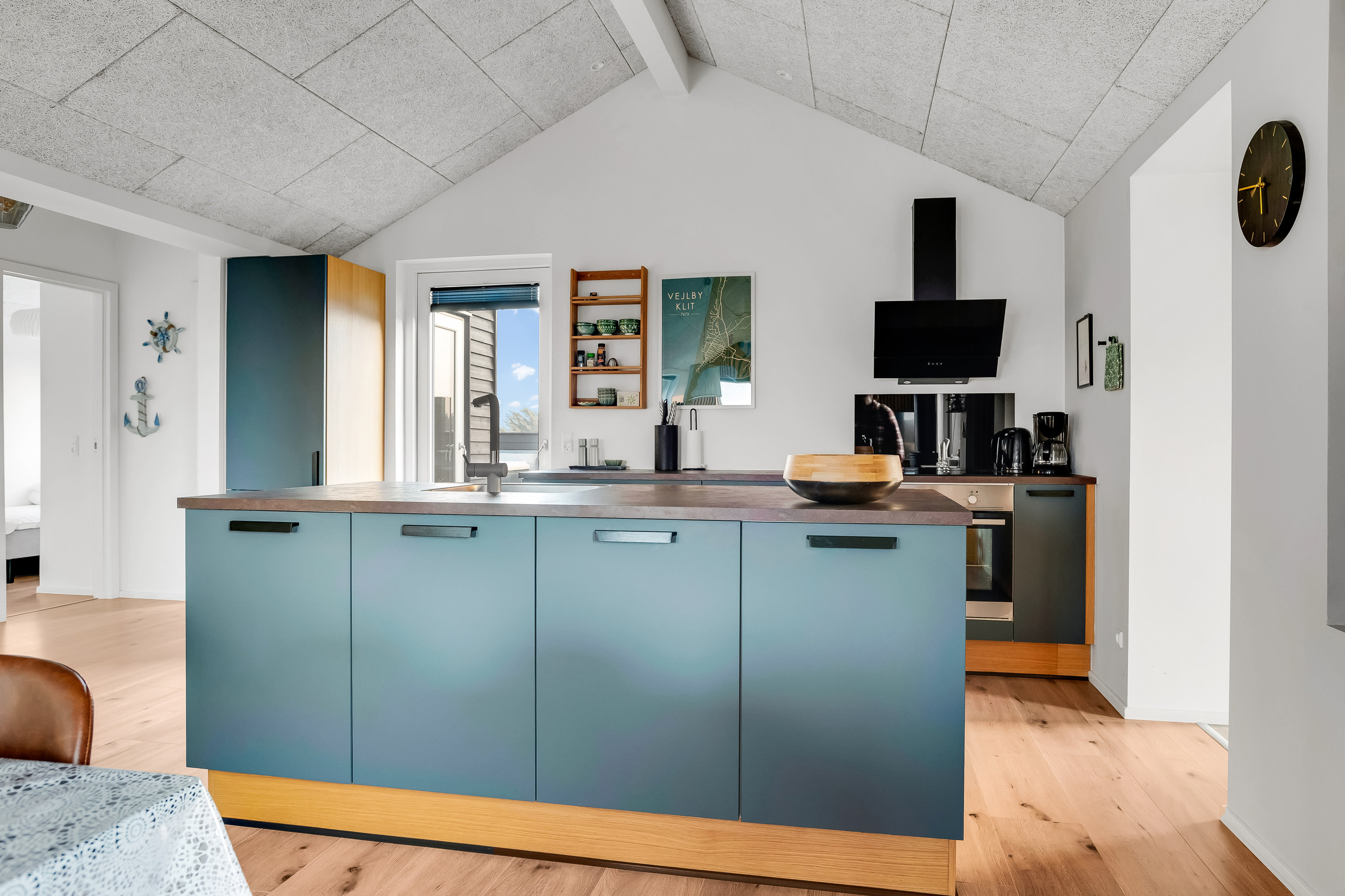 Fremhævet køkken alrum billede i fuldskærmstilstand. Billede af Strandvejen 138B, Vejlby, 7673 Harboøre