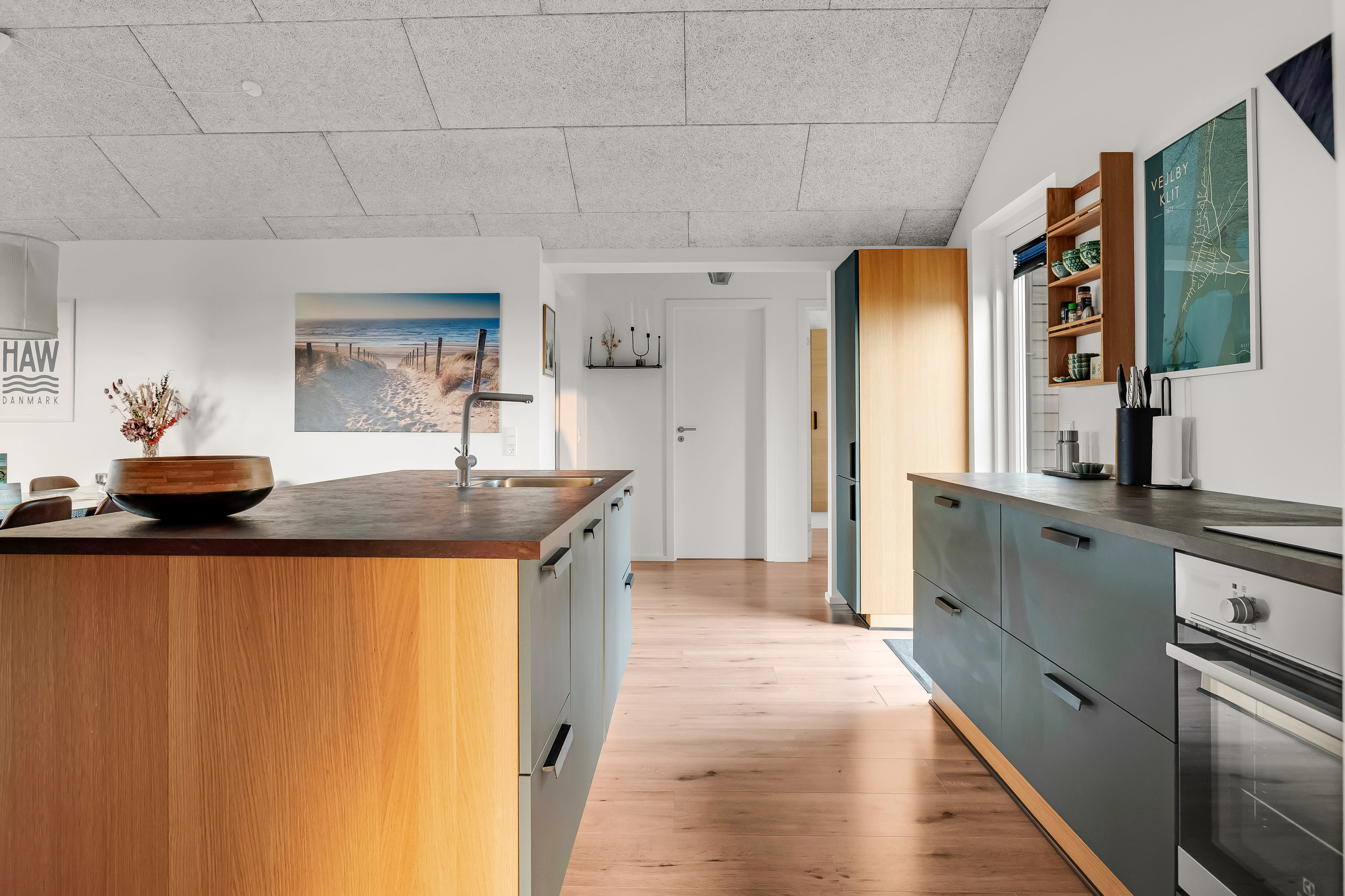 Fremhævet køkken alrum billede i fuldskærmstilstand. Billede af Strandvejen 138B, Vejlby, 7673 Harboøre