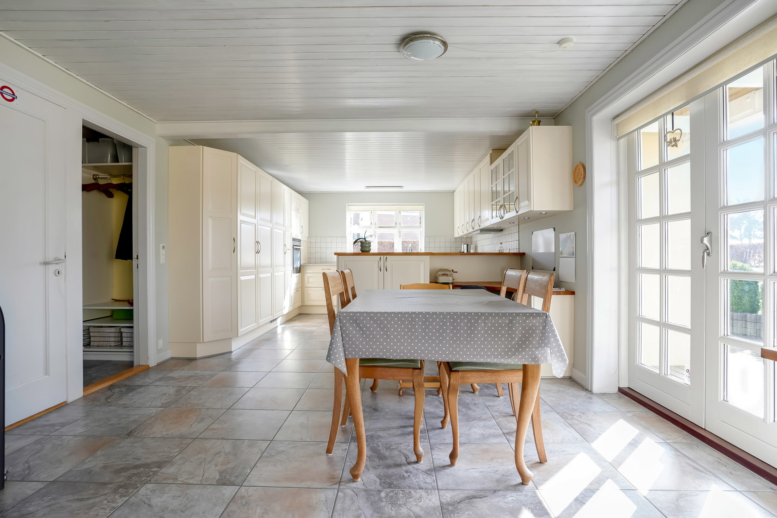 Fremhævet stue billede i fuldskærmstilstand. Billede af Bygade 96, 7173 Vonge