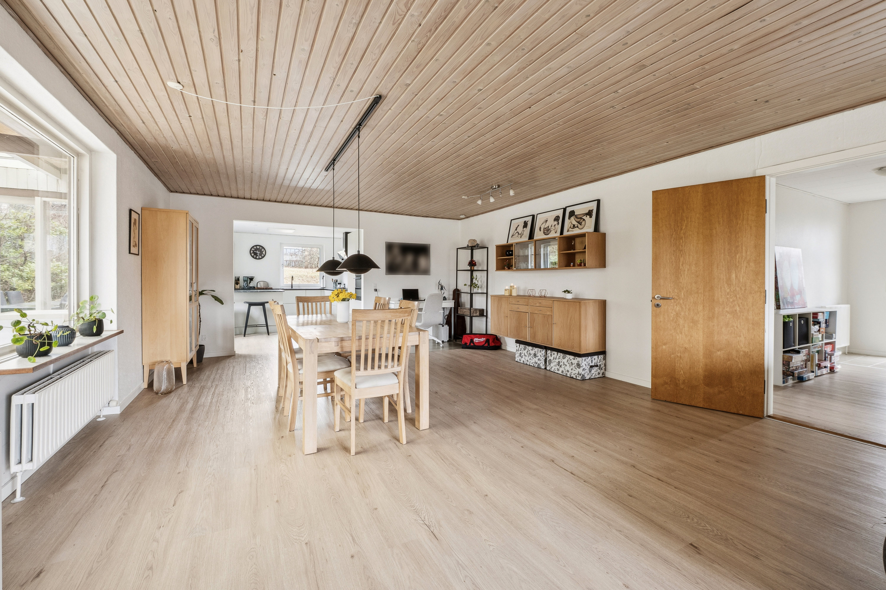 Fremhævet stue billede i fuldskærmstilstand. Billede af Bilstrupvej 41, 7800 Skive