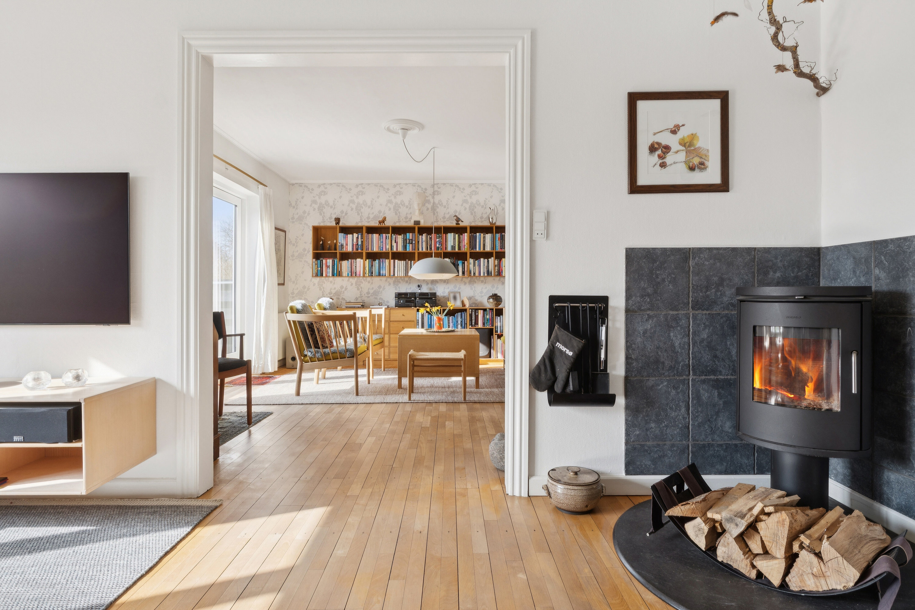 Fremhævet stue billede i fuldskærmstilstand. Billede af Skovfryd 9, 2800 Kongens Lyngby