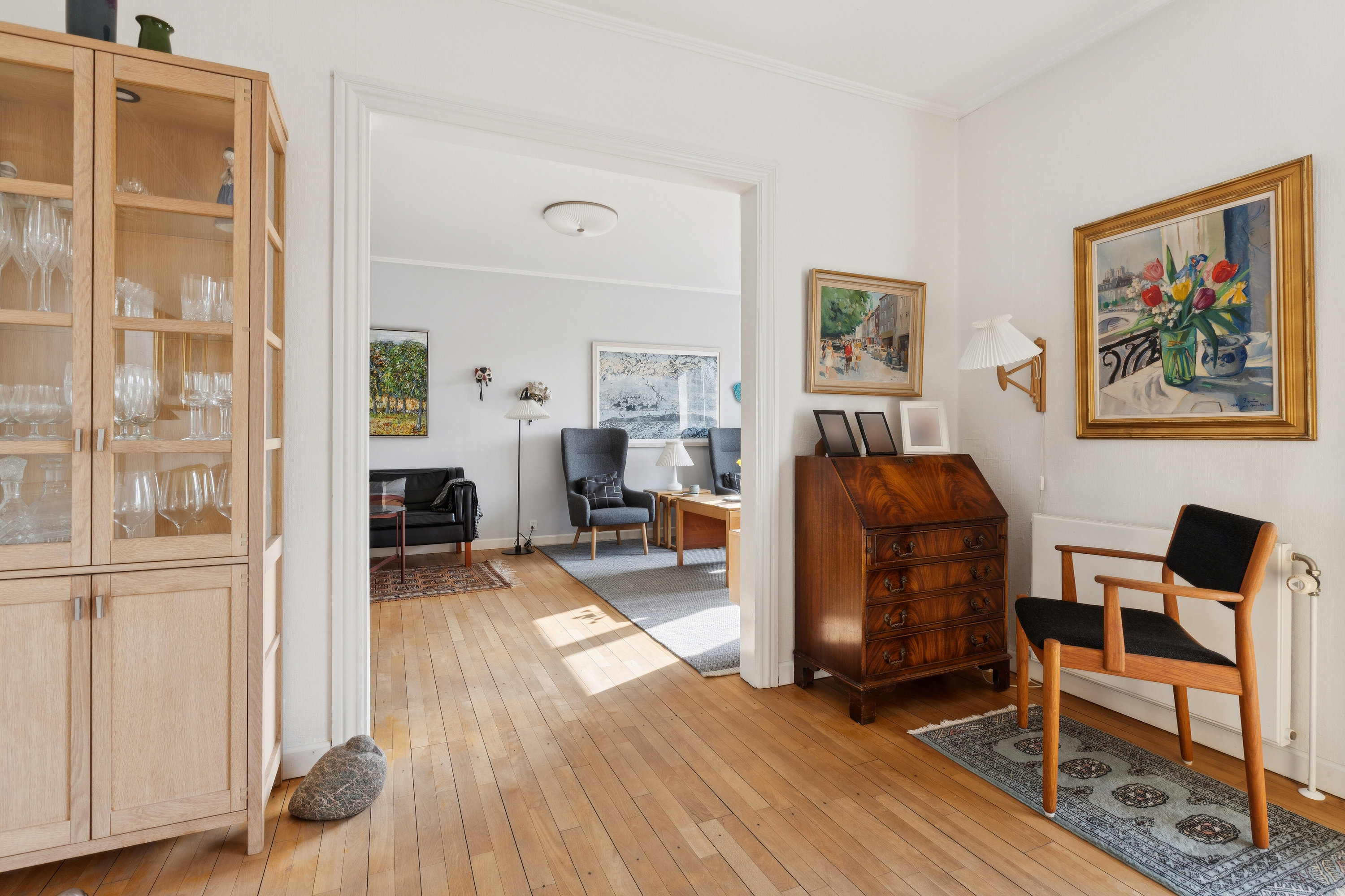 Fremhævet stue billede i fuldskærmstilstand. Billede af Skovfryd 9, 2800 Kongens Lyngby