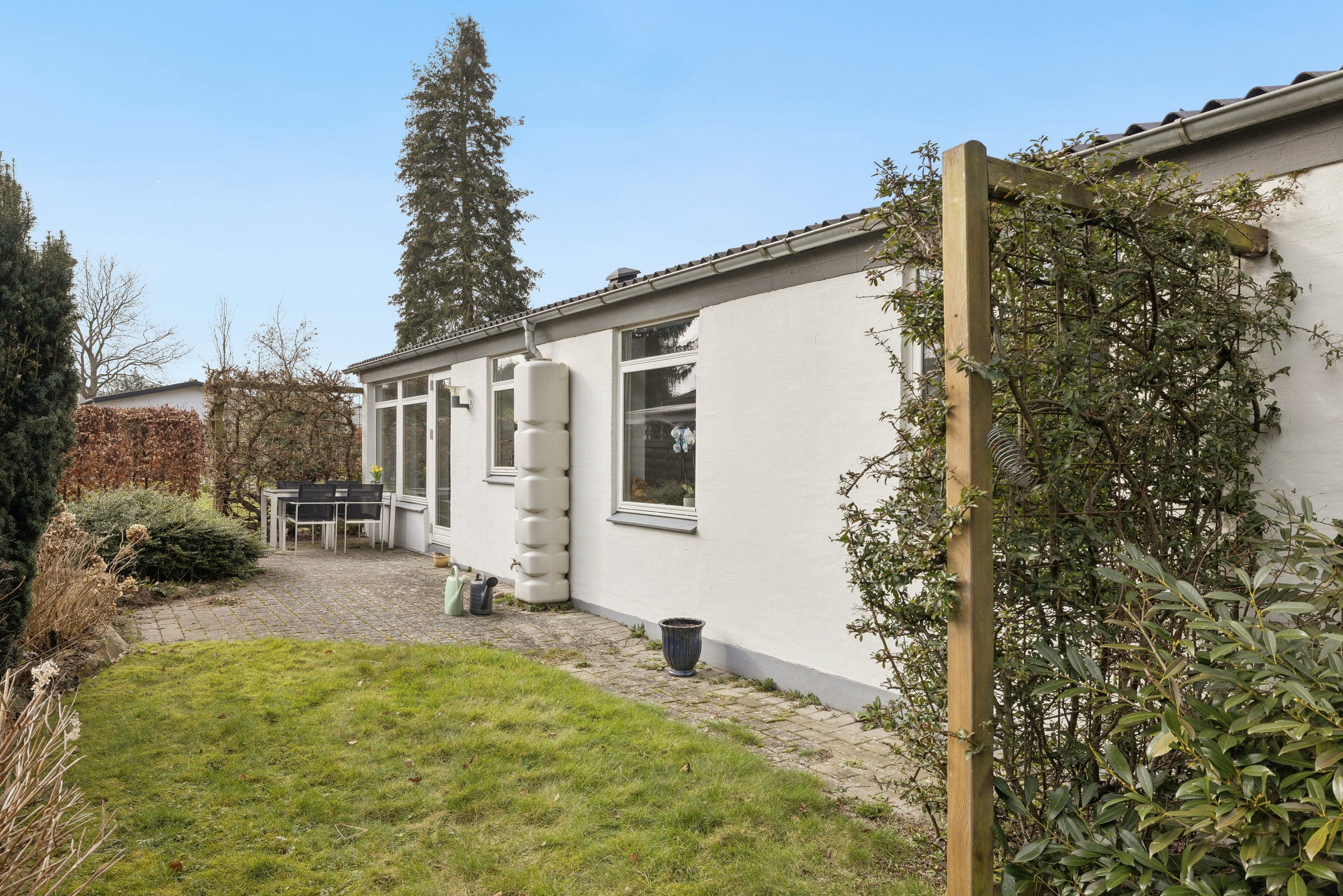 Fremhævet set fra haven billede i fuldskærmstilstand. Billede af Fasanvej 18, 5863 Ferritslev Fyn