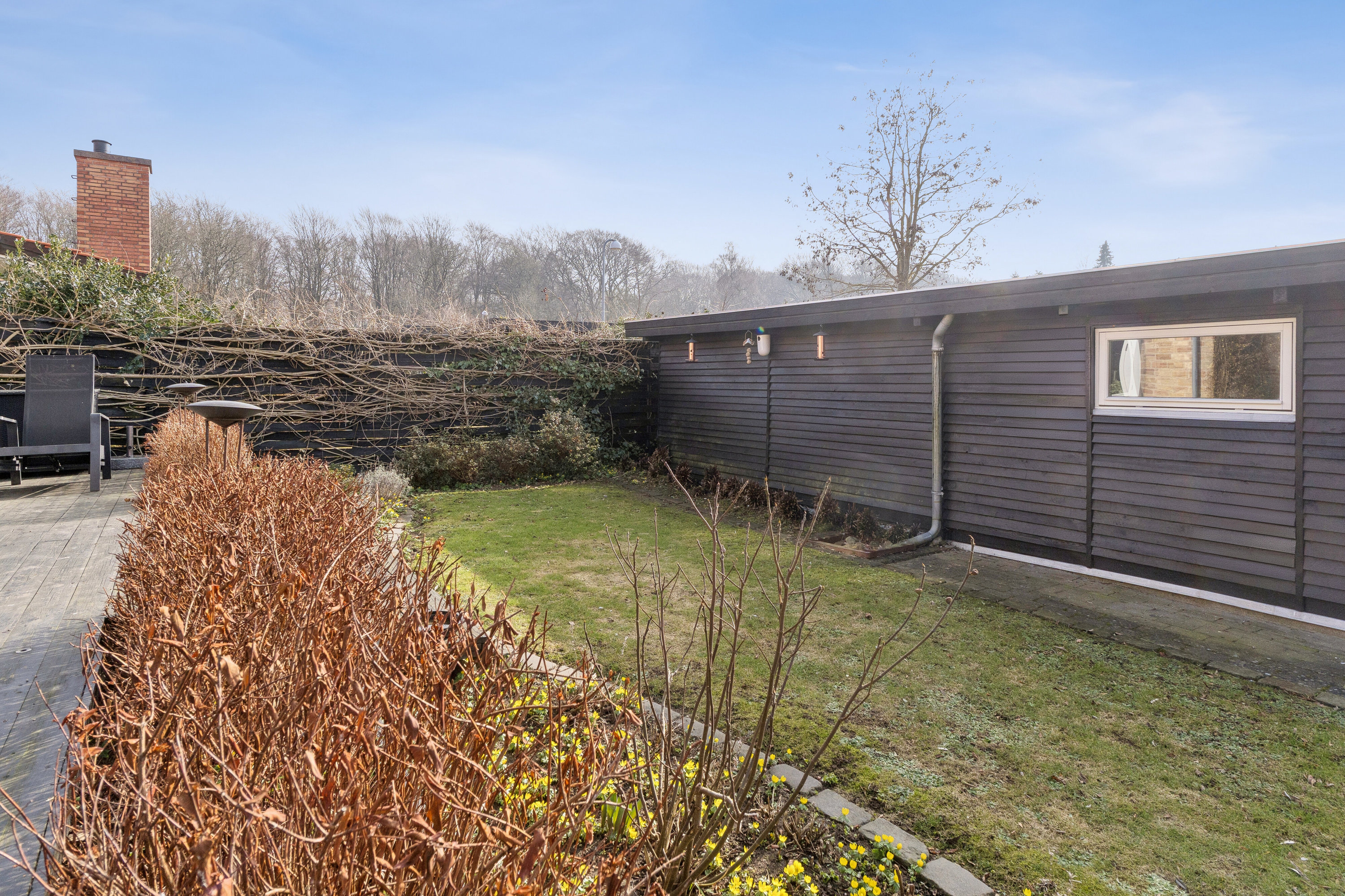 Fremhævet forhave billede i fuldskærmstilstand. Billede af Skovfryd 9, 2800 Kongens Lyngby