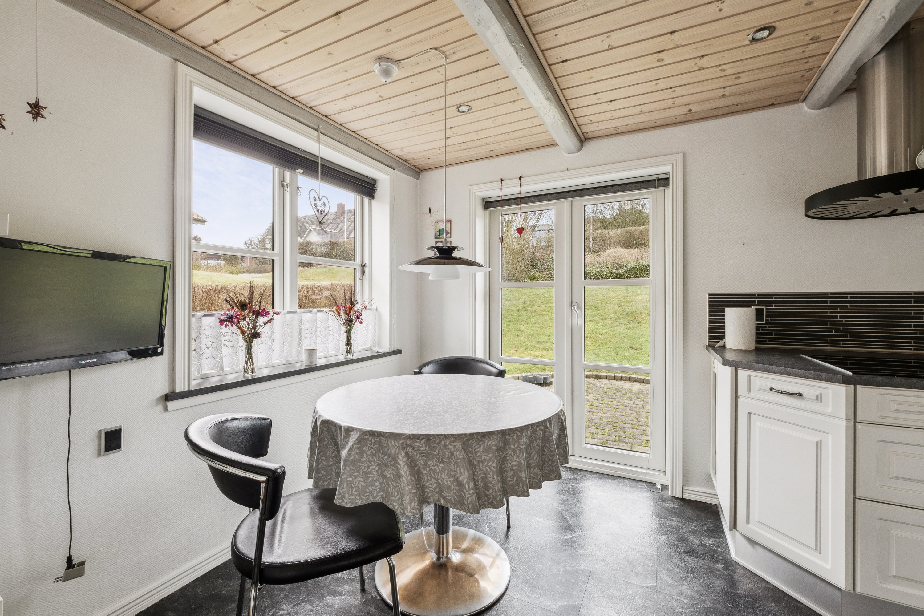 Fremhævet køkken billede i fuldskærmstilstand. Billede af Faaruphusevej 12, Faarup, 7900 Nykøbing M