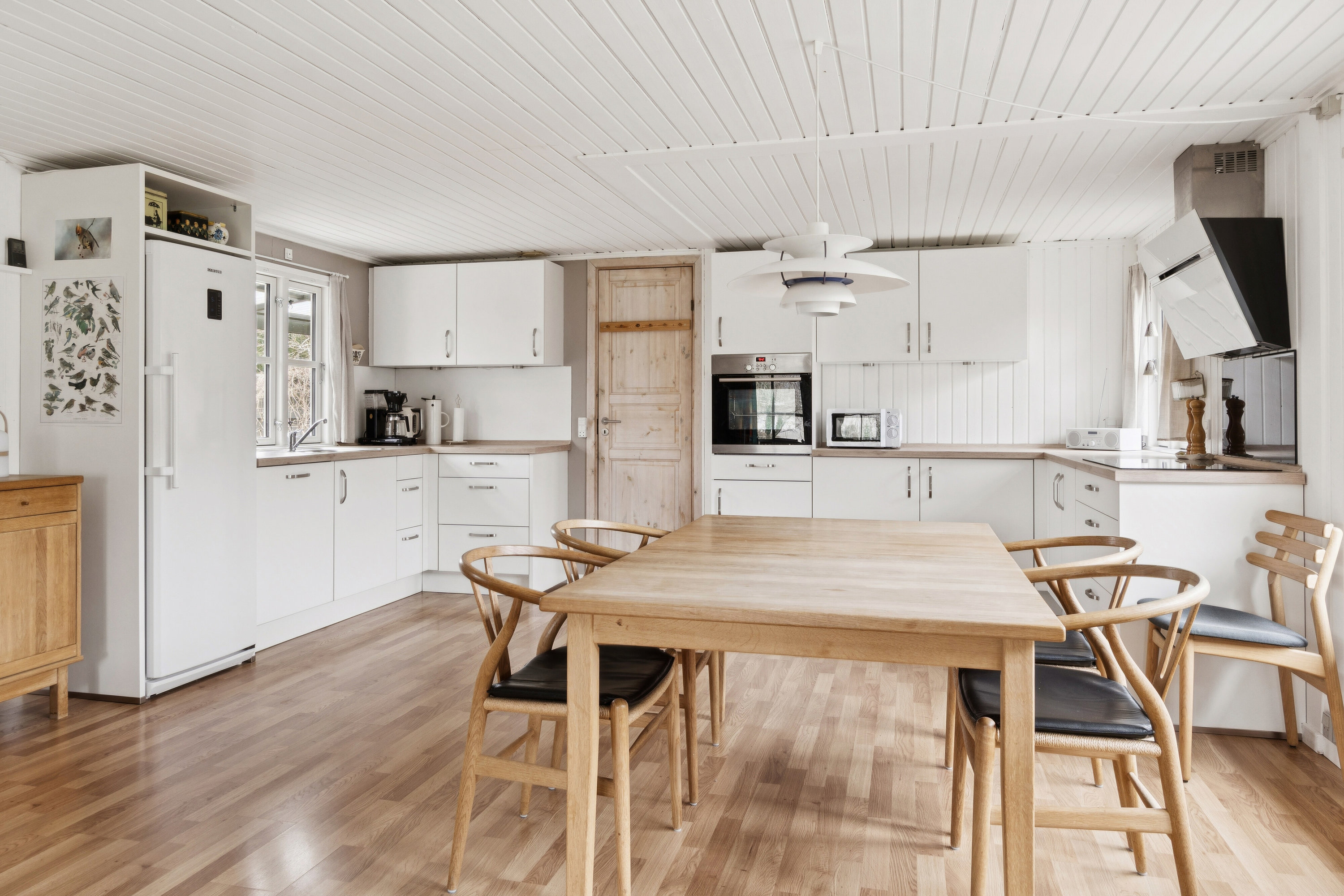 Fremhævet spisestue billede i fuldskærmstilstand. Billede af Klinteborgvej 26, Ordrup, 4540 Fårevejle