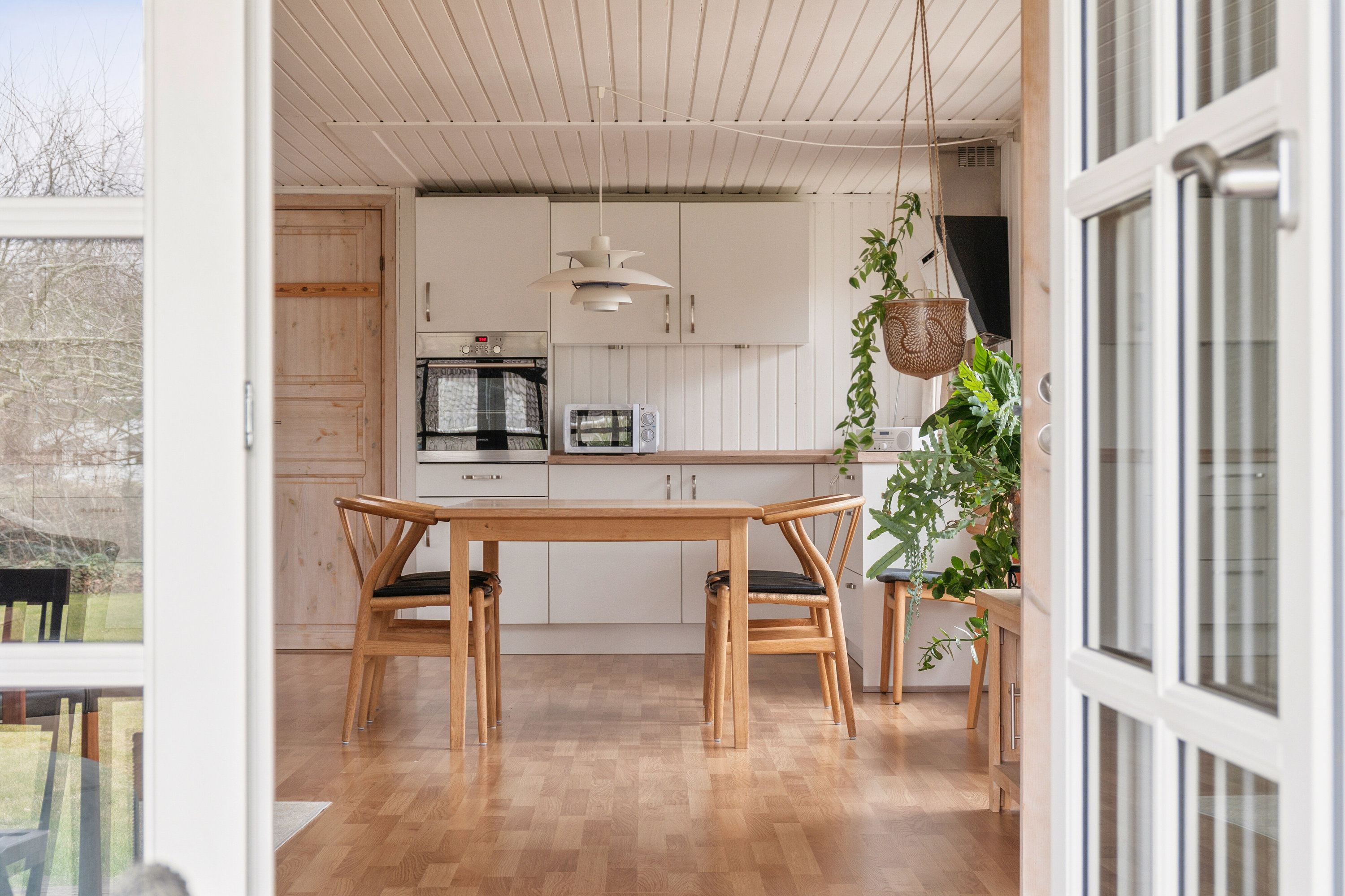 Fremhævet spisestue billede i fuldskærmstilstand. Billede af Klinteborgvej 26, Ordrup, 4540 Fårevejle