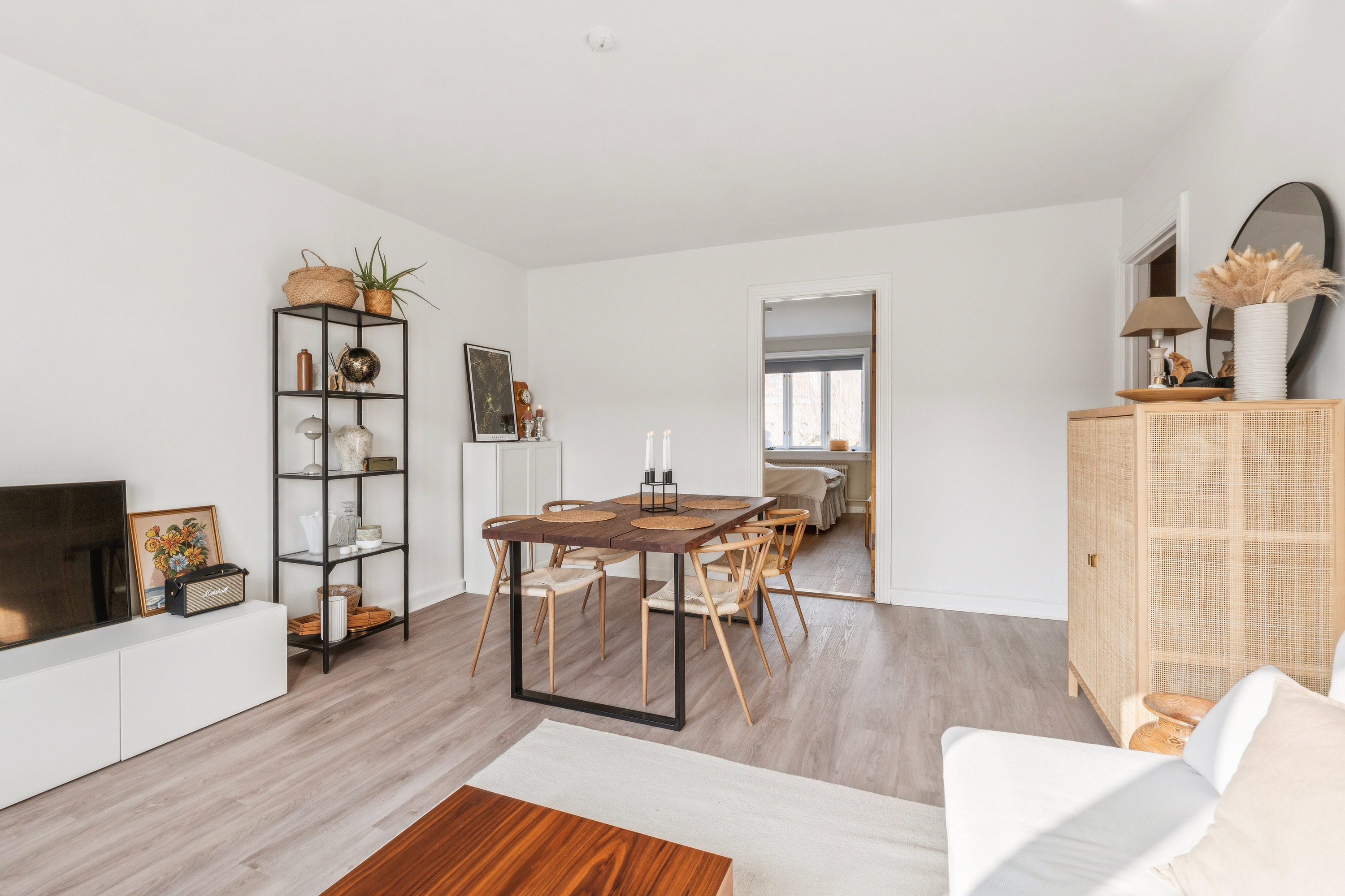 Fremhævet stue billede i fuldskærmstilstand. Billede af Rødovrevej 38, 1. tv., 2610 Rødovre