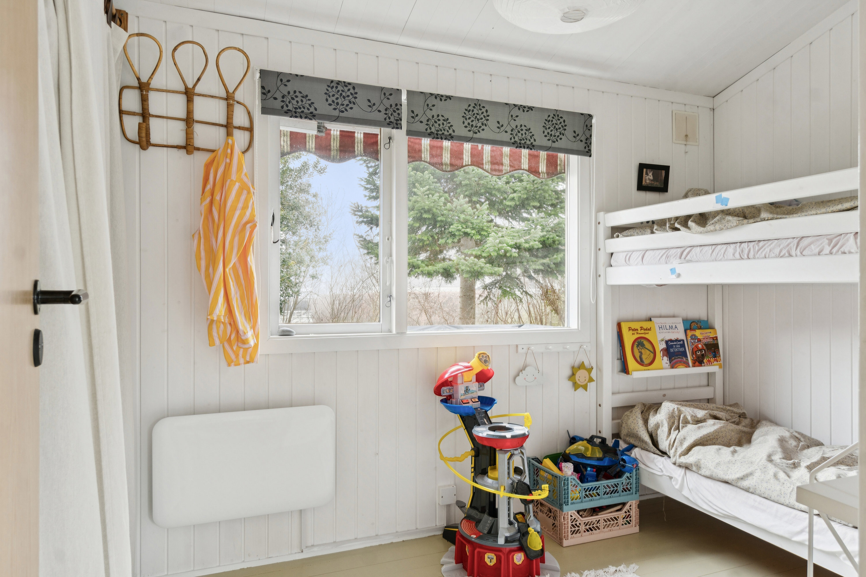 Fremhævet soveværelse billede i fuldskærmstilstand. Billede af Sanglærkevej 4, Ll Kongsmark, 4200 Slagelse