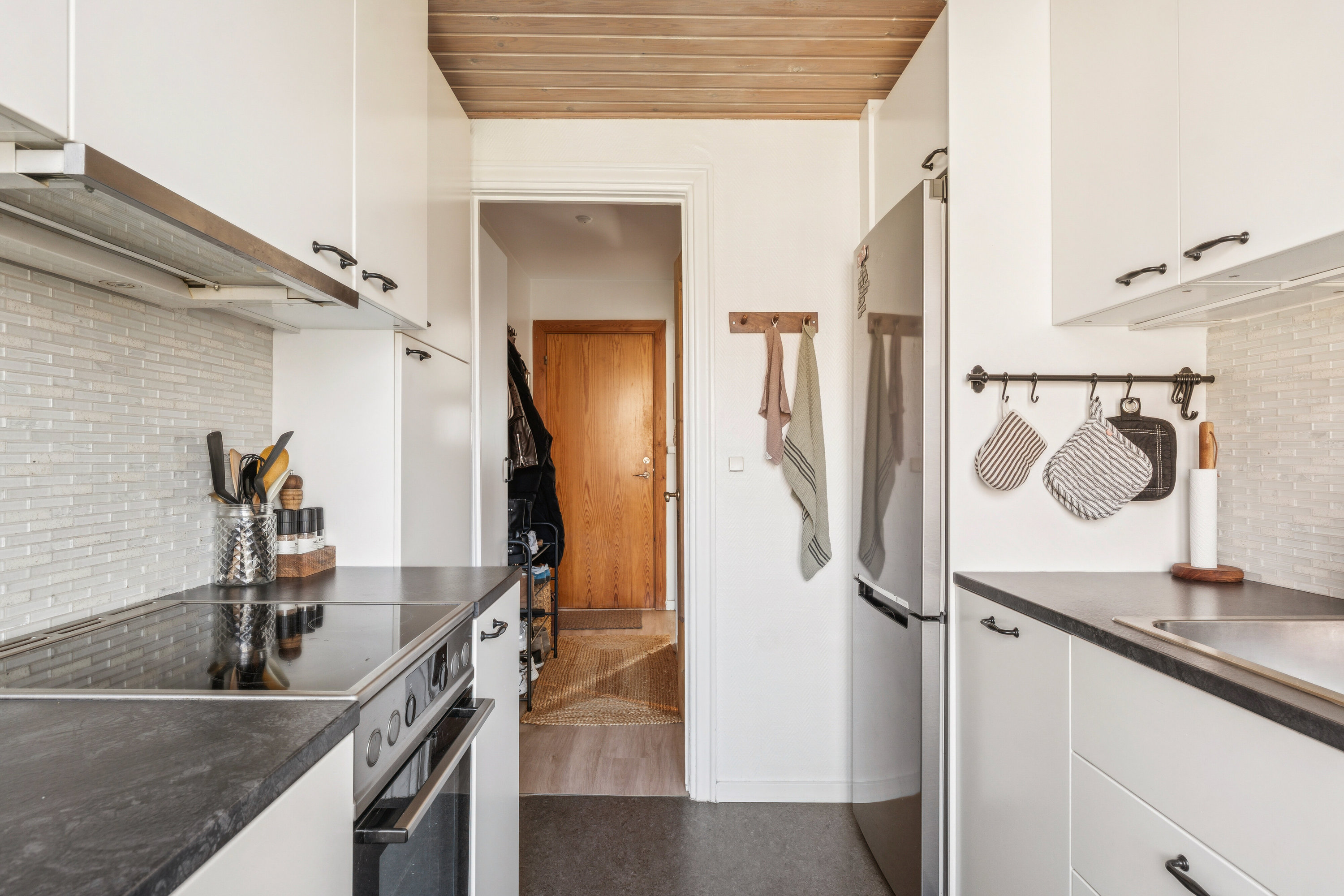 Fremhævet køkken billede i fuldskærmstilstand. Billede af Rødovrevej 38, 1. tv., 2610 Rødovre