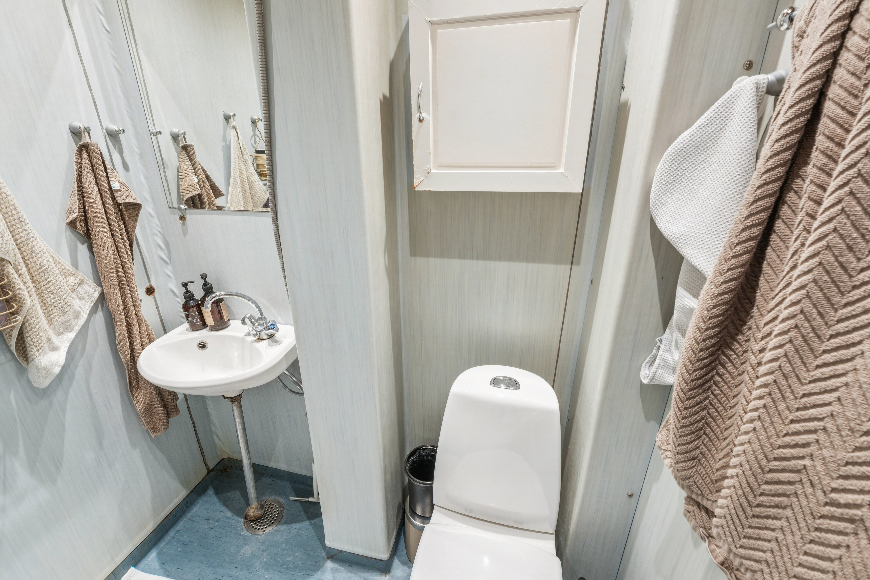 Fremhævet badeværelse billede i fuldskærmstilstand. Billede af Rødovrevej 38, 1. tv., 2610 Rødovre