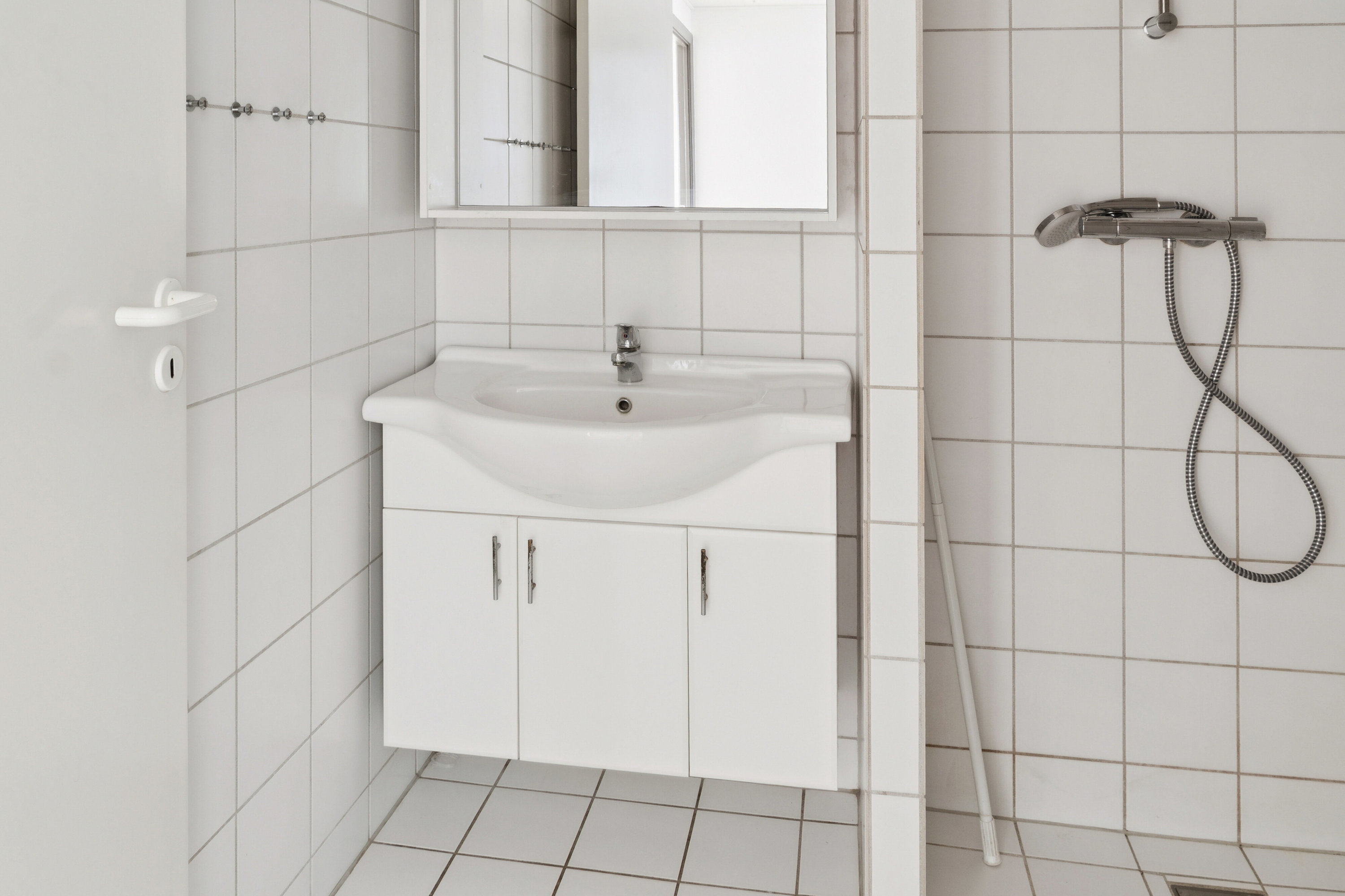 Fremhævet badeværelse billede i fuldskærmstilstand. Billede af Trankær Vænge 80, 8310 Tranbjerg J