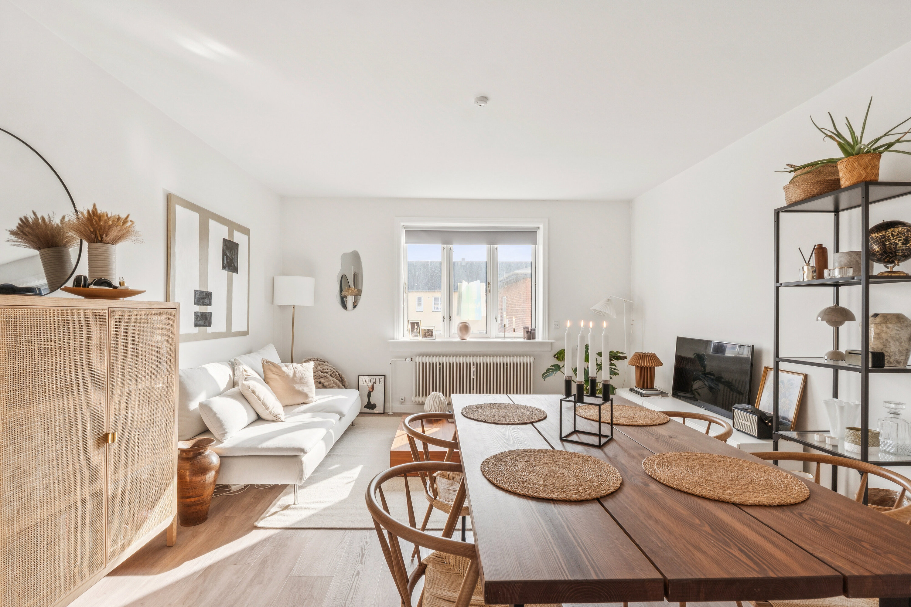 Fremhævet spisestue billede i fuldskærmstilstand. Billede af Rødovrevej 38, 1. tv., 2610 Rødovre