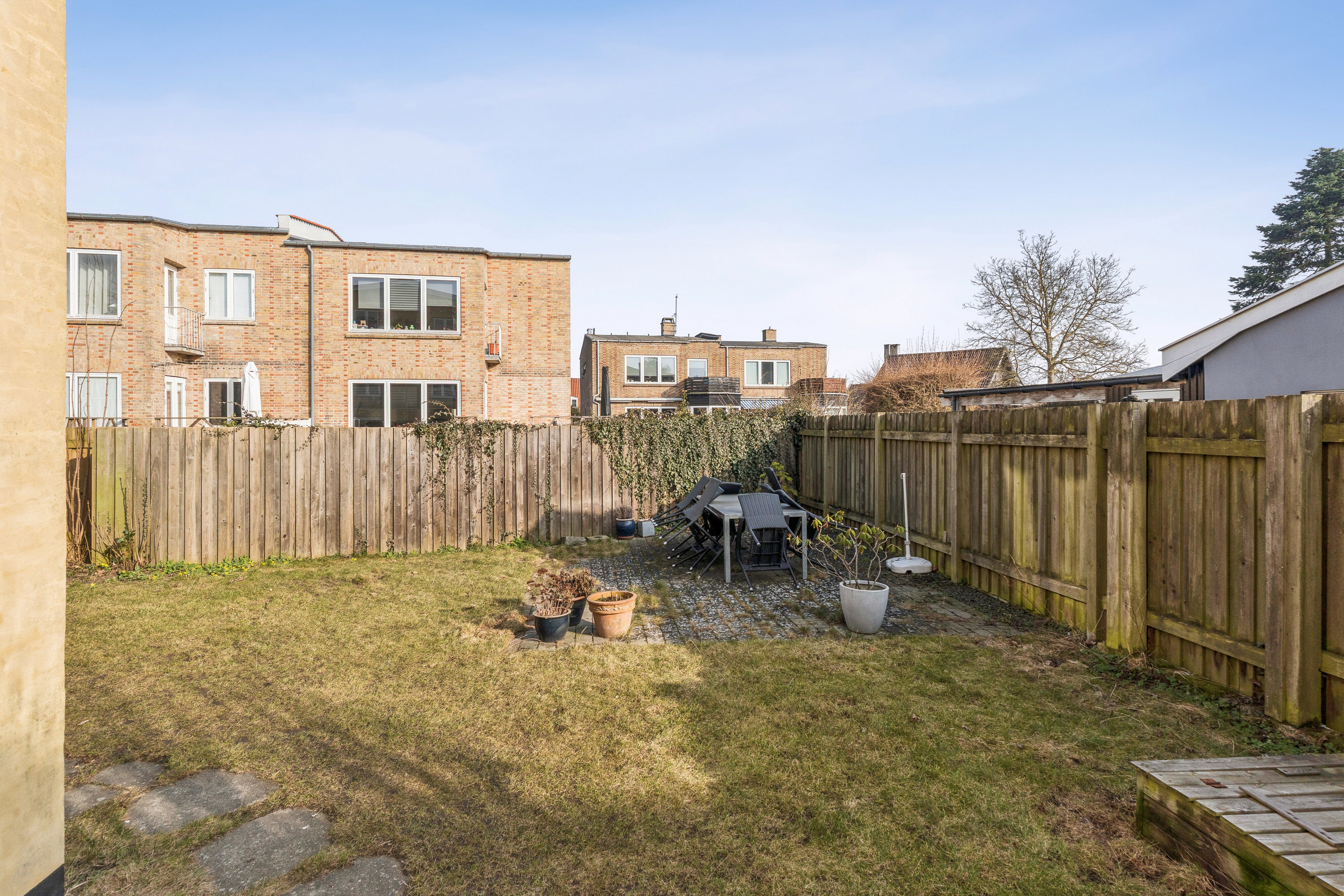 Fremhævet set fra haven billede i fuldskærmstilstand. Billede af Rødovrevej 38, 1. tv., 2610 Rødovre