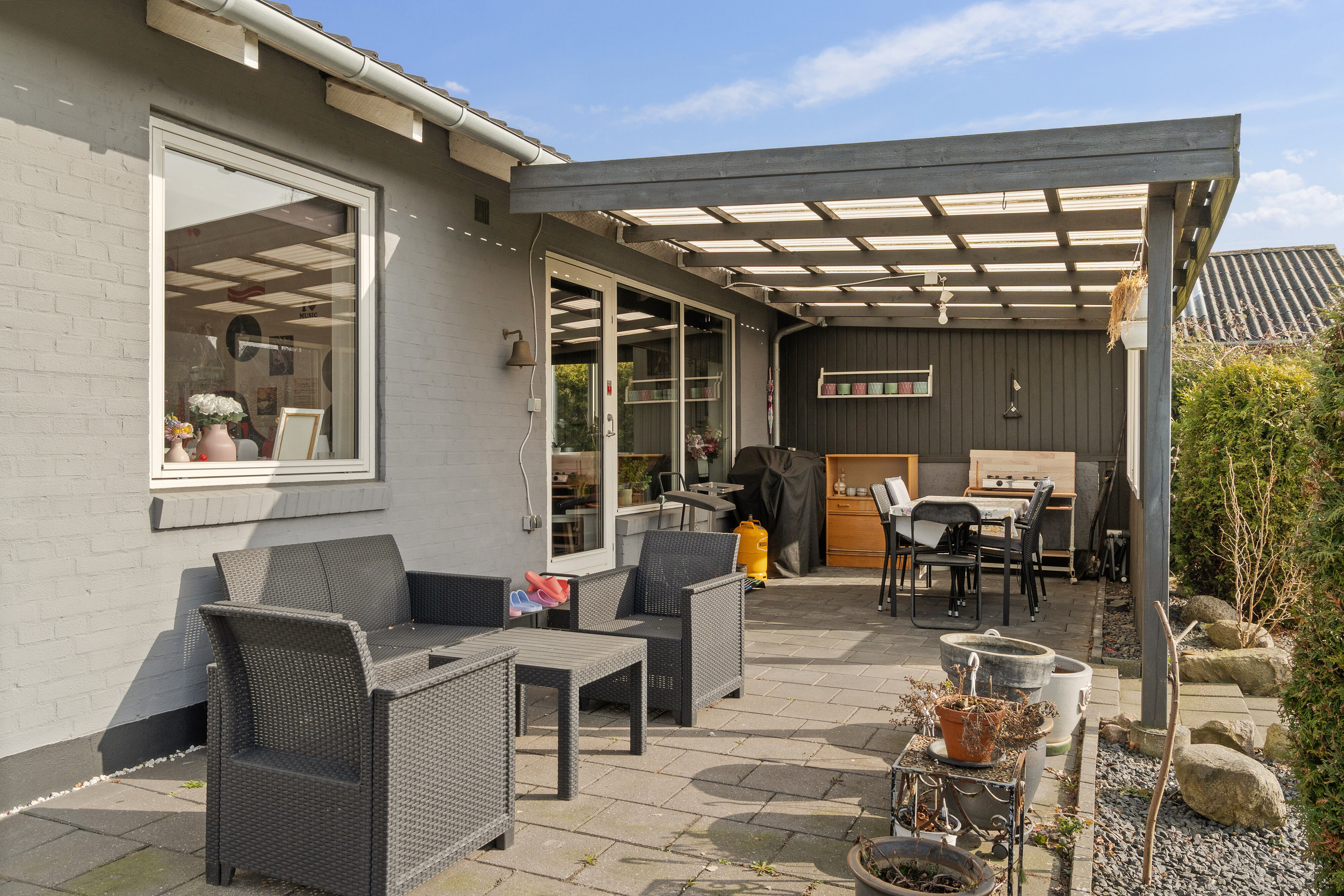 Fremhævet udendørs billede i fuldskærmstilstand. Billede af Kildevang 10, 4690 Haslev