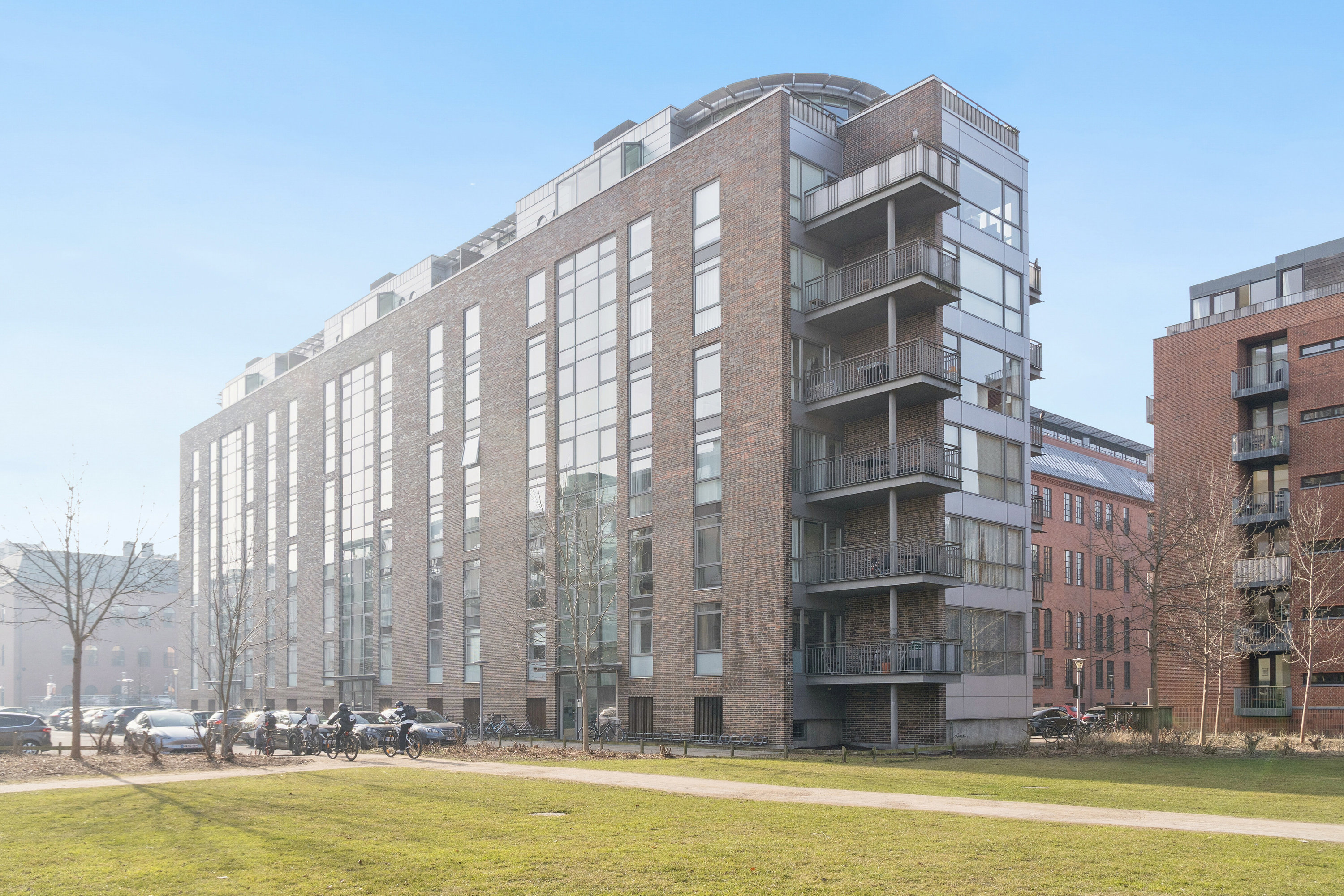 Fremhævet udendørs billede i fuldskærmstilstand. Billede af Erik Eriksens Gade 11, 2. tv., 2300 København S