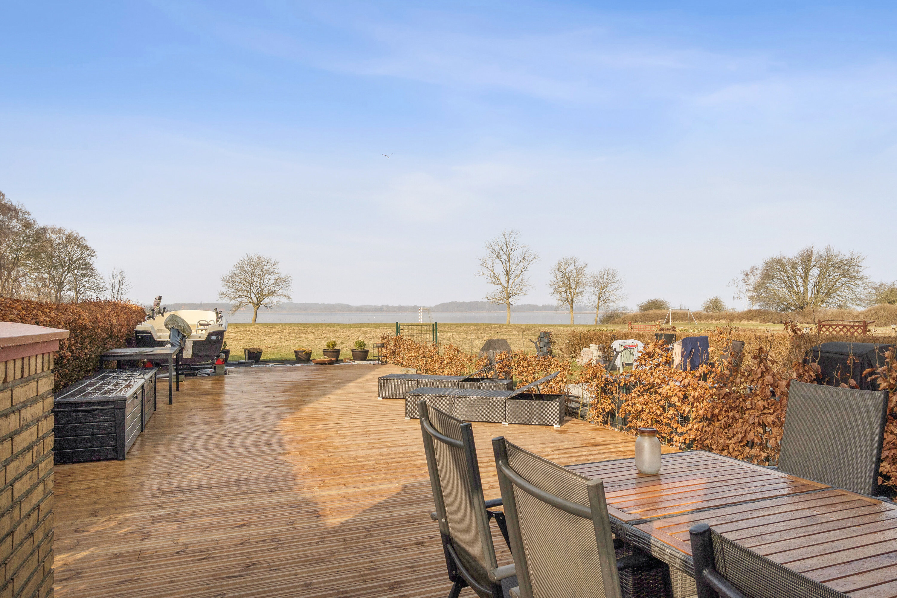 Fremhævet set fra haven billede i fuldskærmstilstand. Billede af Kirsebærvej 32, 4720 Præstø