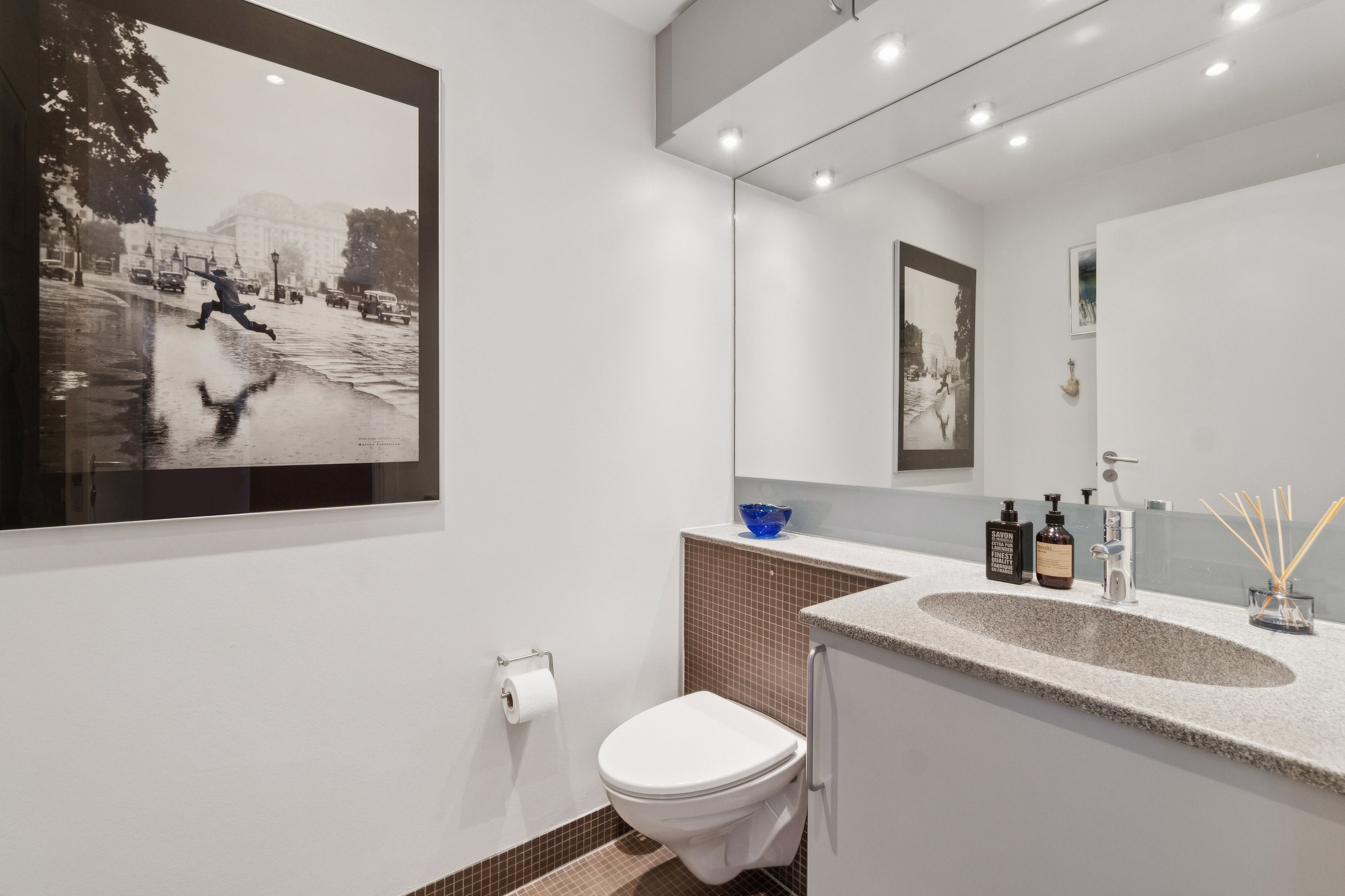 Fremhævet badeværelse billede i fuldskærmstilstand. Billede af Erik Eriksens Gade 11, 2. tv., 2300 København S