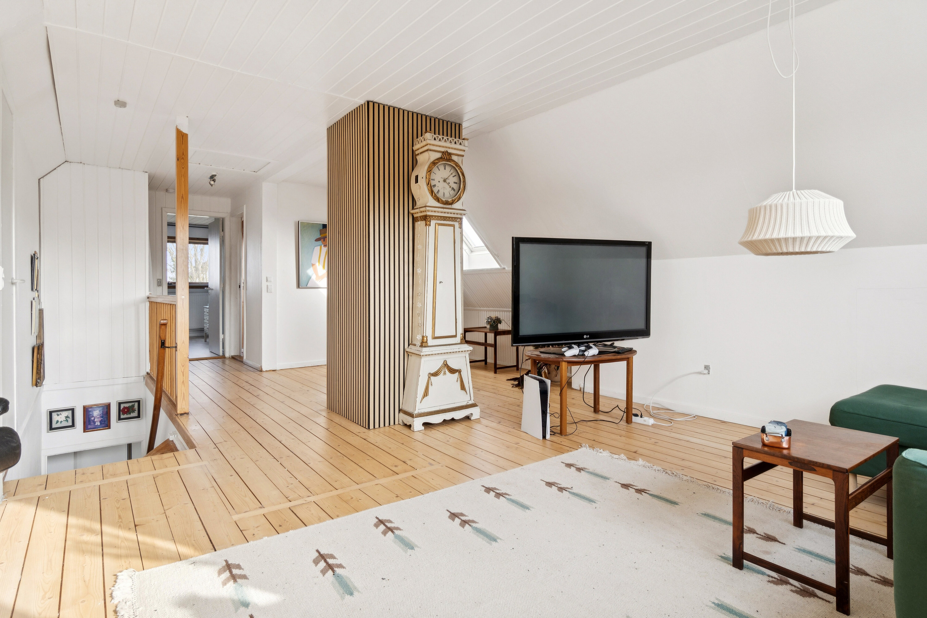 Fremhævet stue billede i fuldskærmstilstand. Billede af Havnebakken 13, Tejn, 3770 Allinge