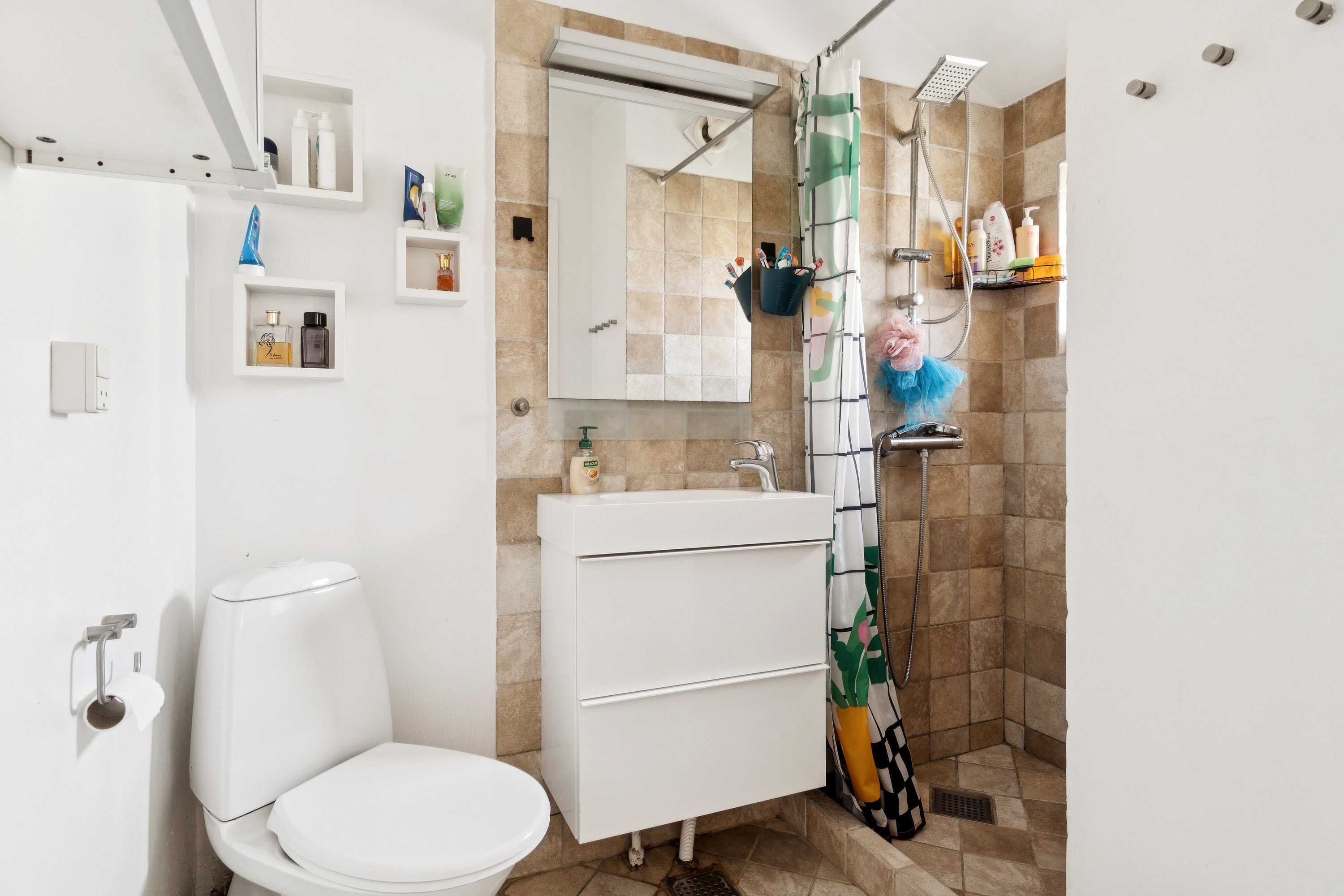 Fremhævet badeværelse billede i fuldskærmstilstand. Billede af Kildevang 10, 4690 Haslev