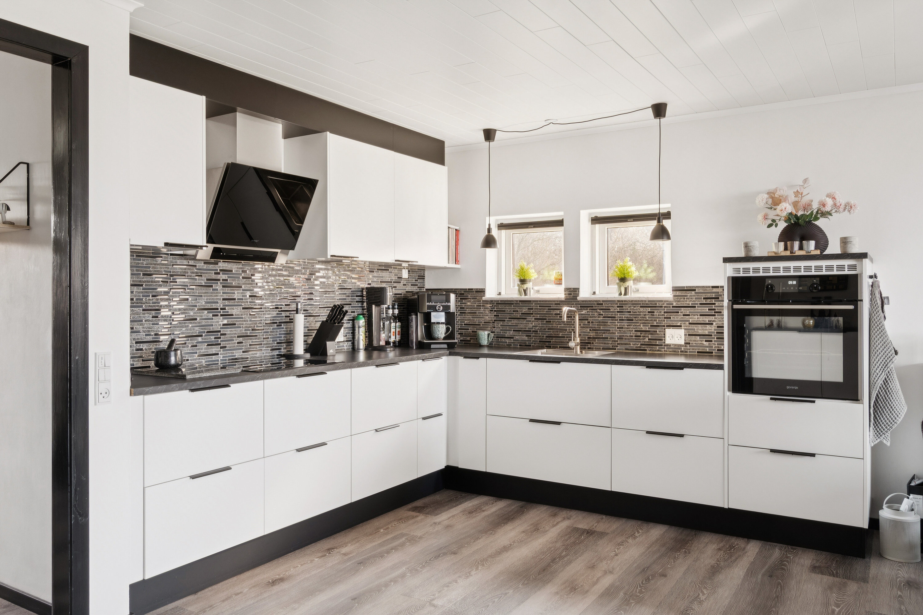 Fremhævet køkken billede i fuldskærmstilstand. Billede af Kirsebærvej 32, 4720 Præstø